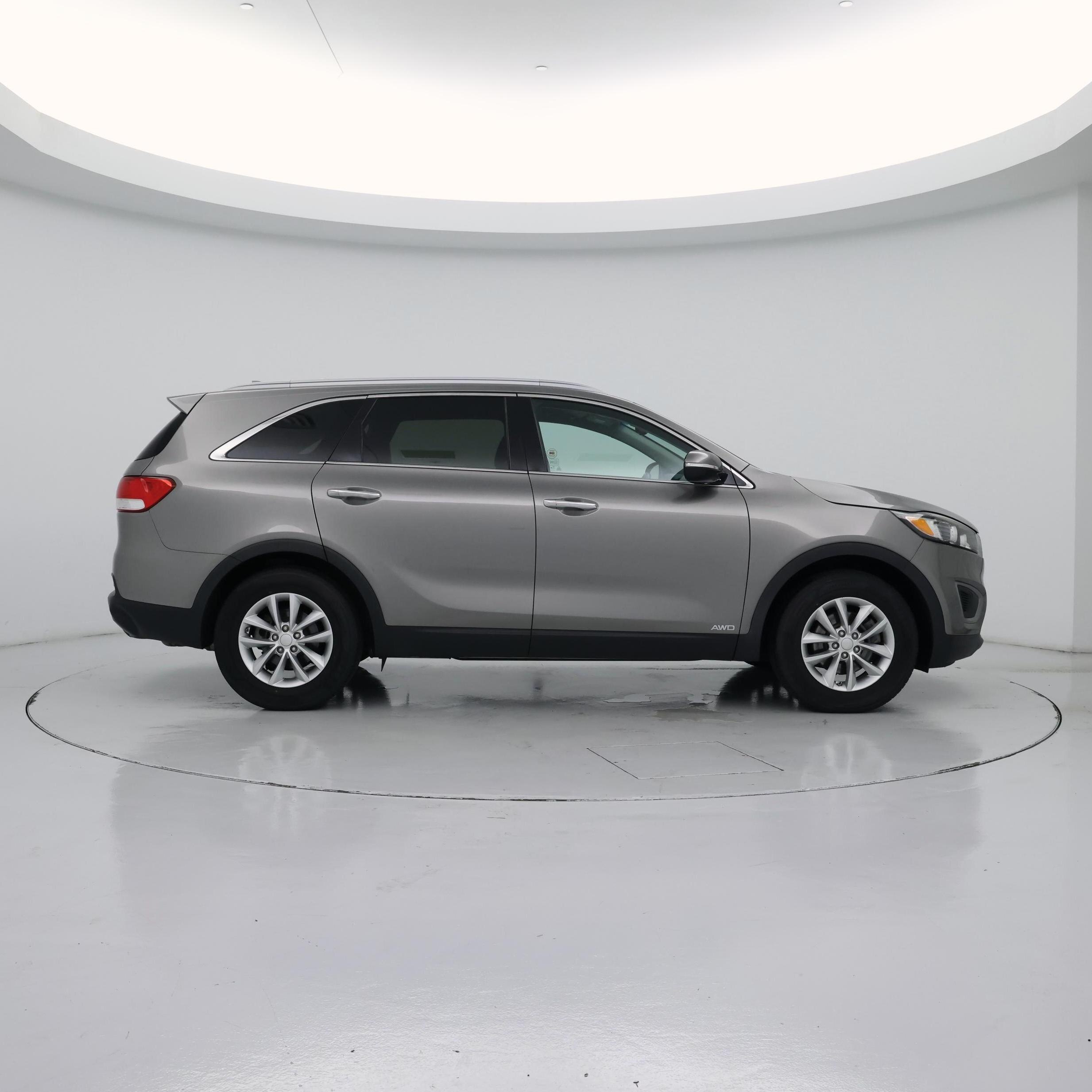 Thumbnail: 2016 Kia Sorento - 7
