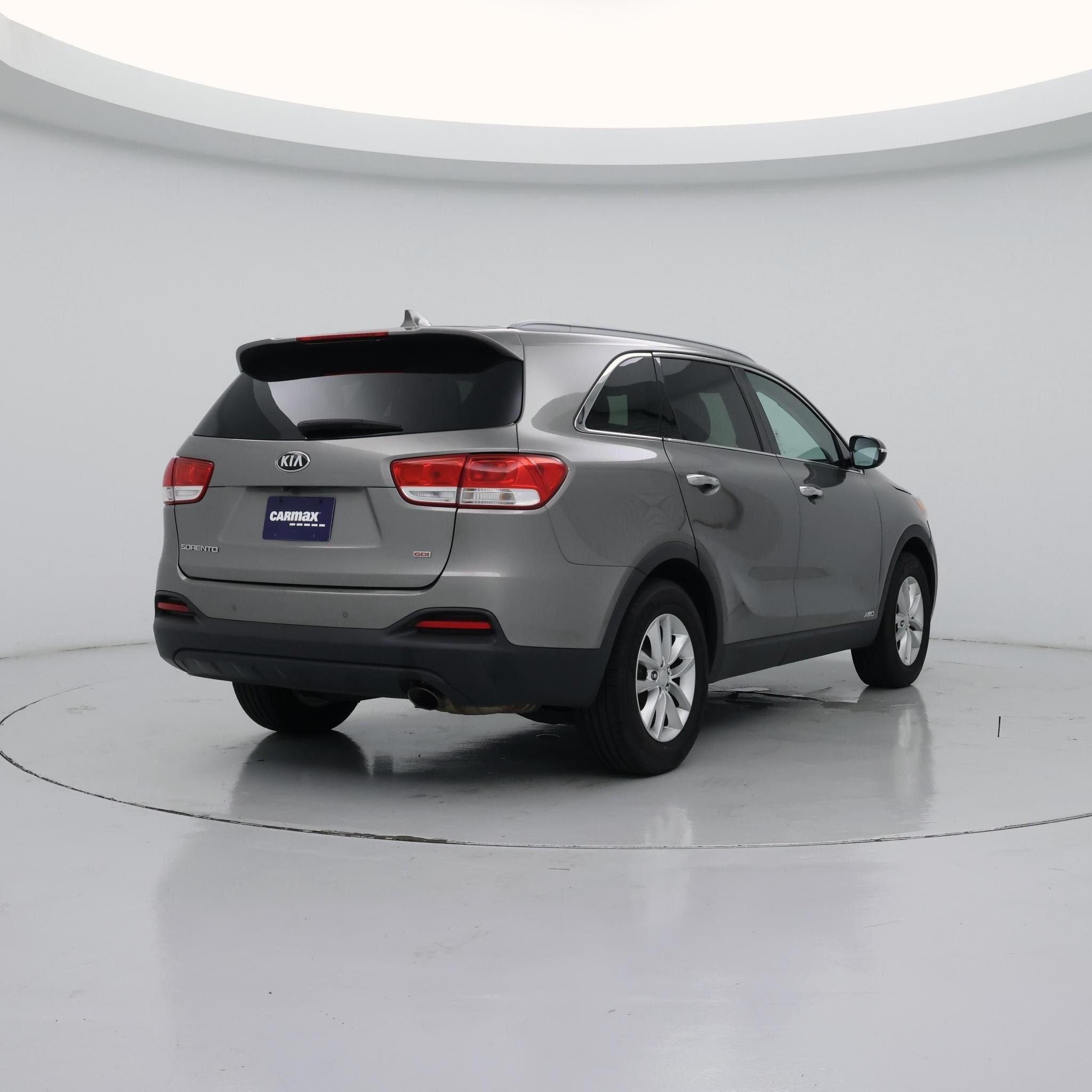 Thumbnail: 2016 Kia Sorento - 8