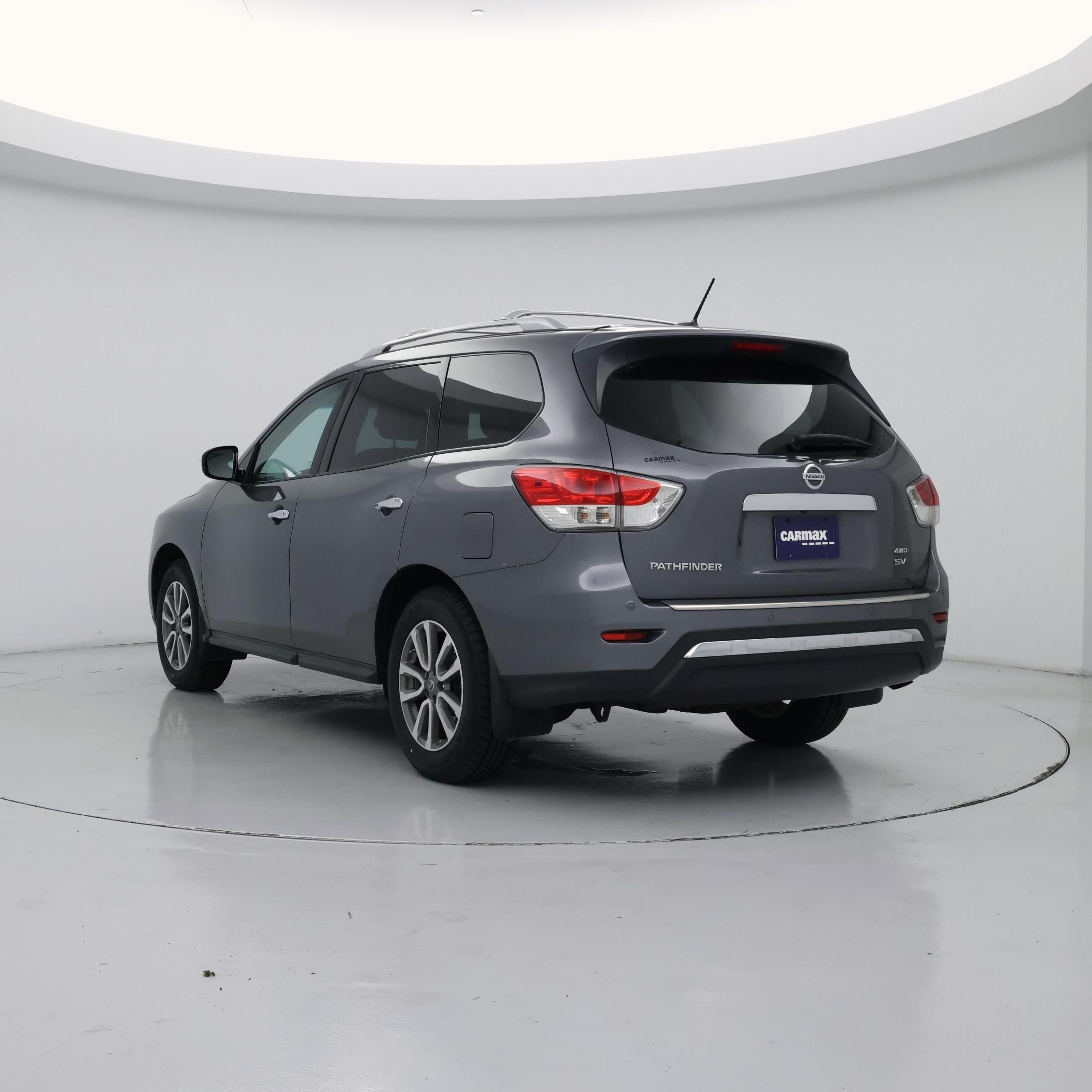 Thumbnail: 2016 Nissan Pathfinder - 2