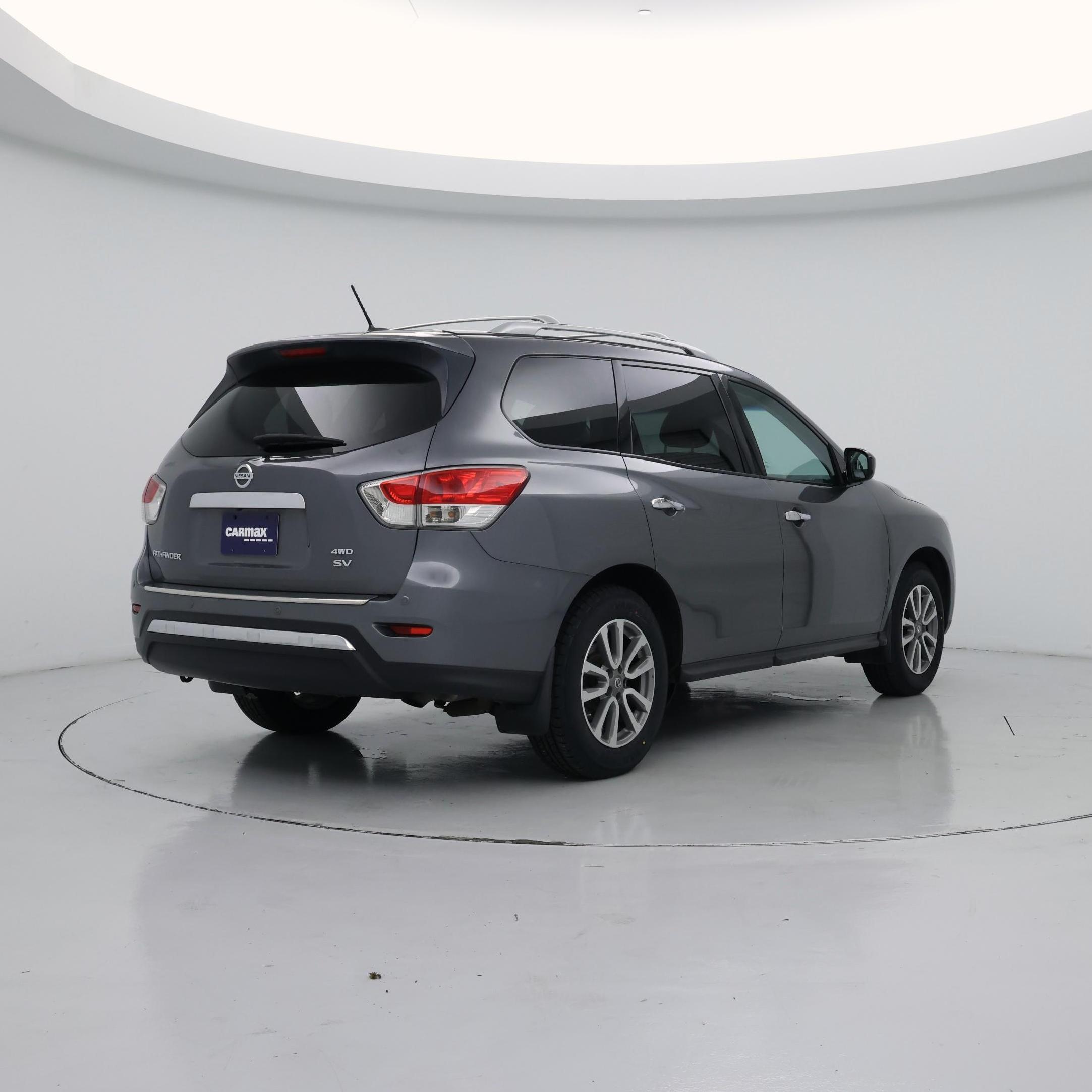 Thumbnail: 2016 Nissan Pathfinder - 8