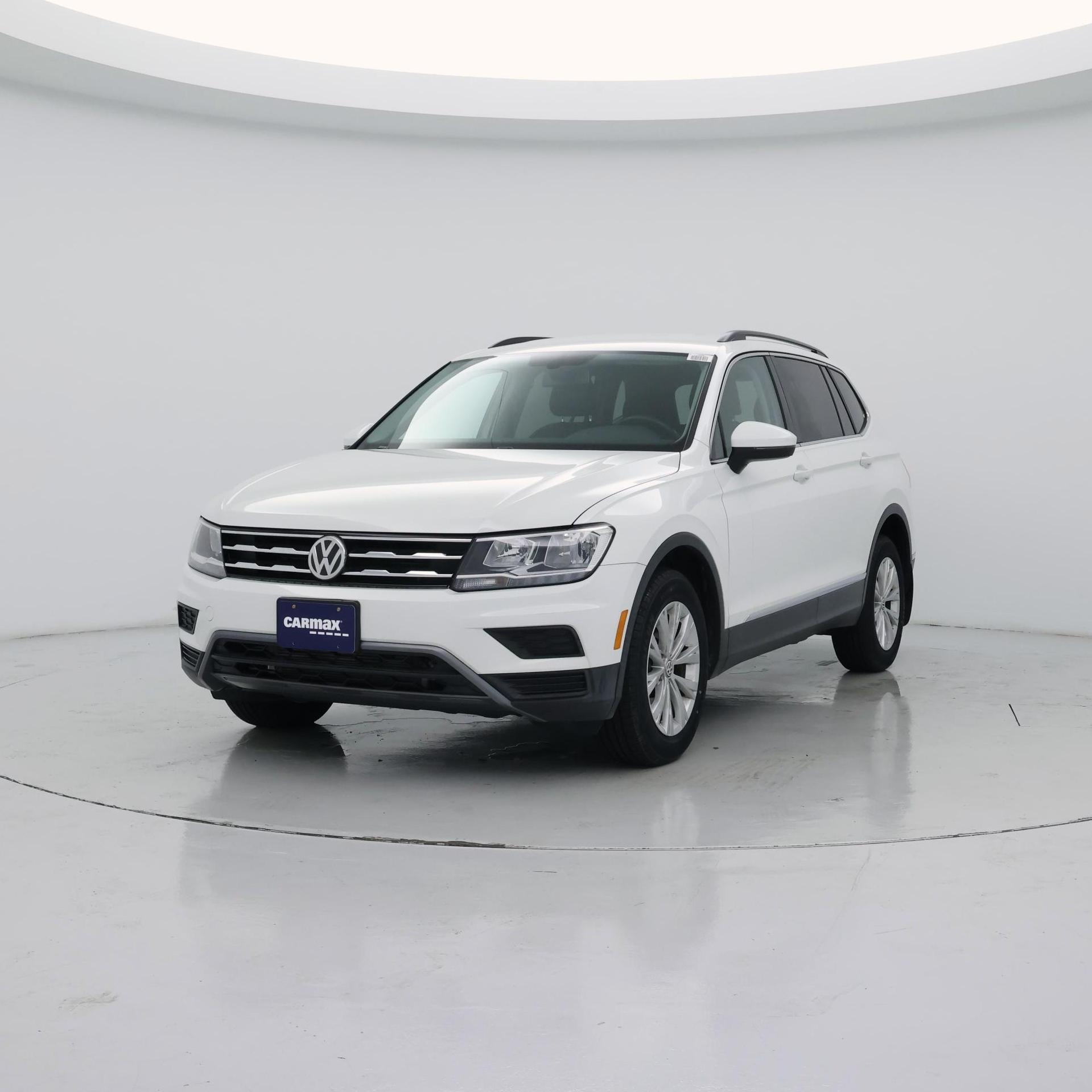 Thumbnail: 2018 Volkswagen Tiguan - 4