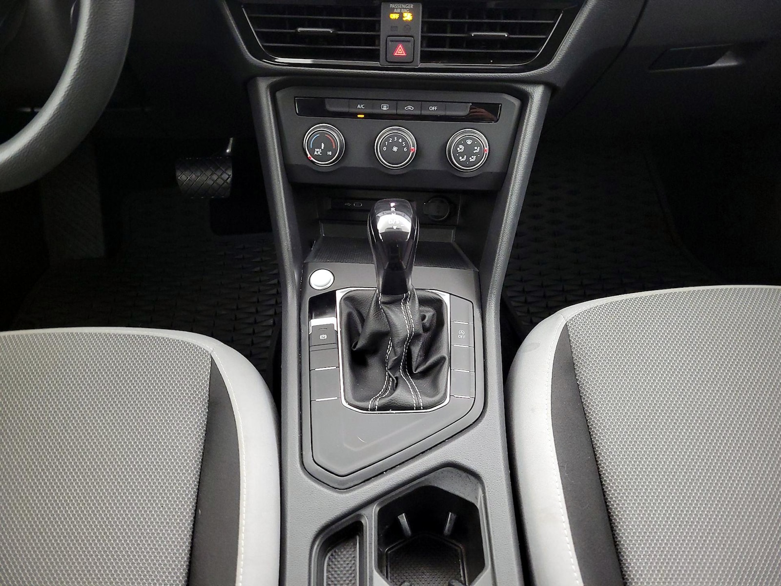 2022 Volkswagen Taos S - Photo 18