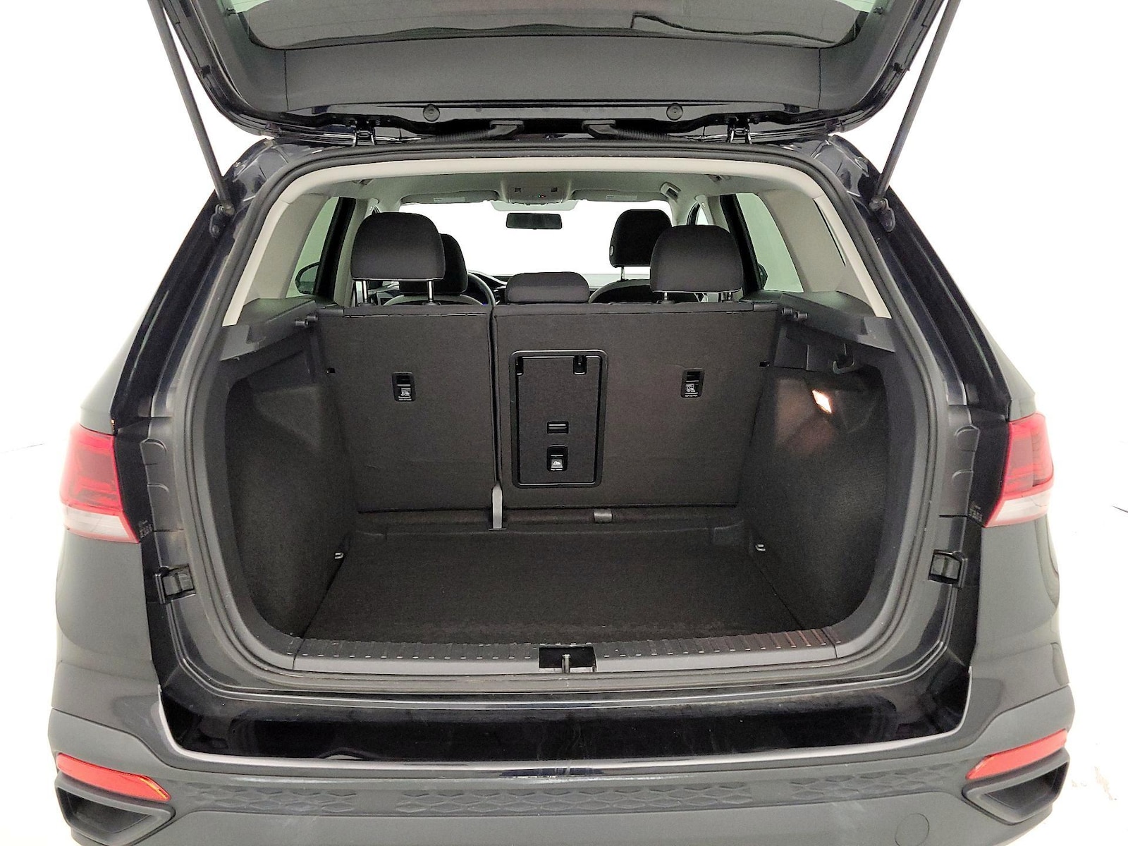 2022 Volkswagen Taos S - Photo 21