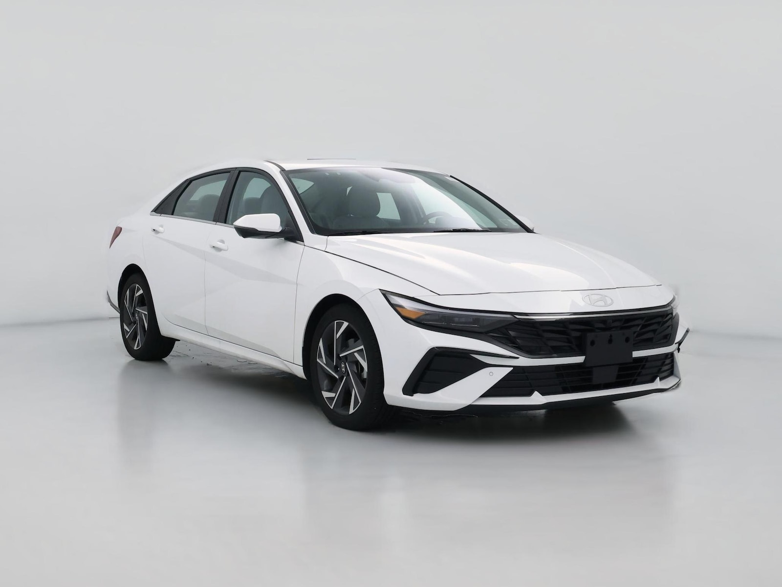 2024 Hyundai Elantra Limited - Photo 1