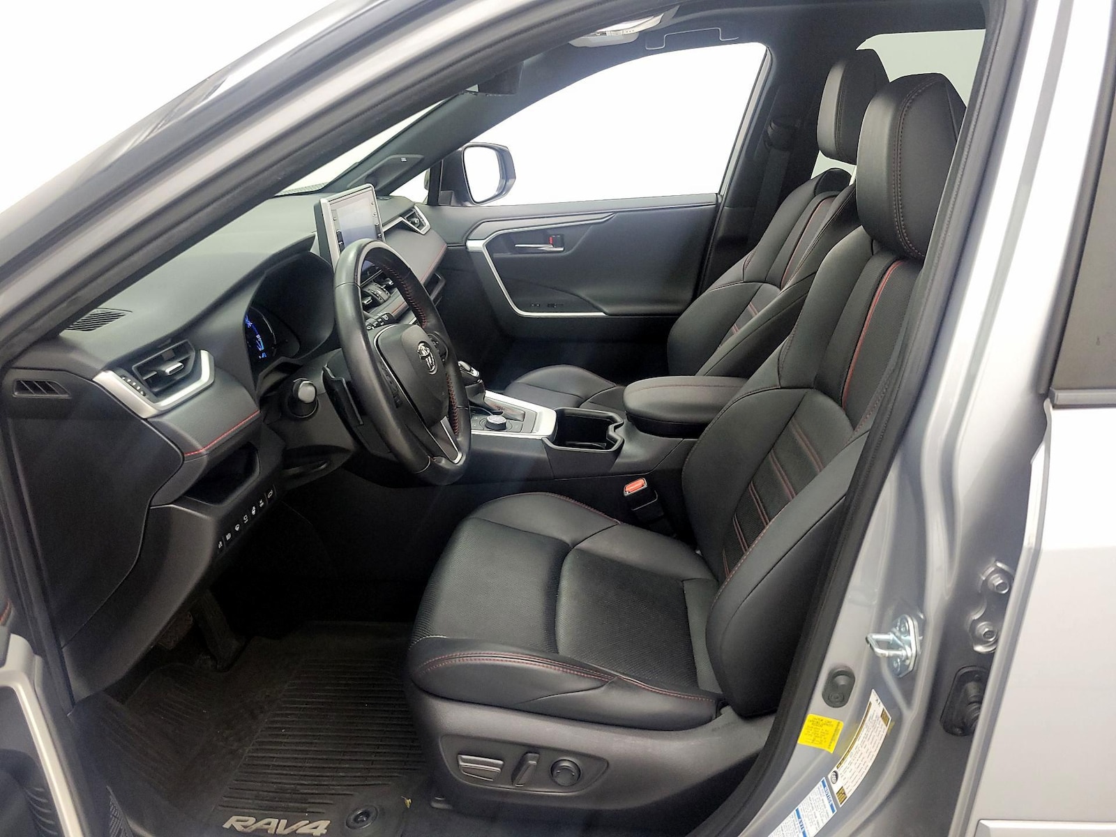 2022 Toyota RAV4 XSE - Photo 12