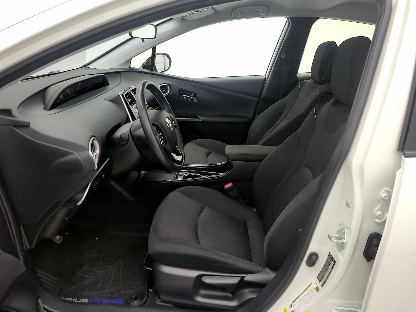 2020 Toyota Prius Prime LE - Photo 12