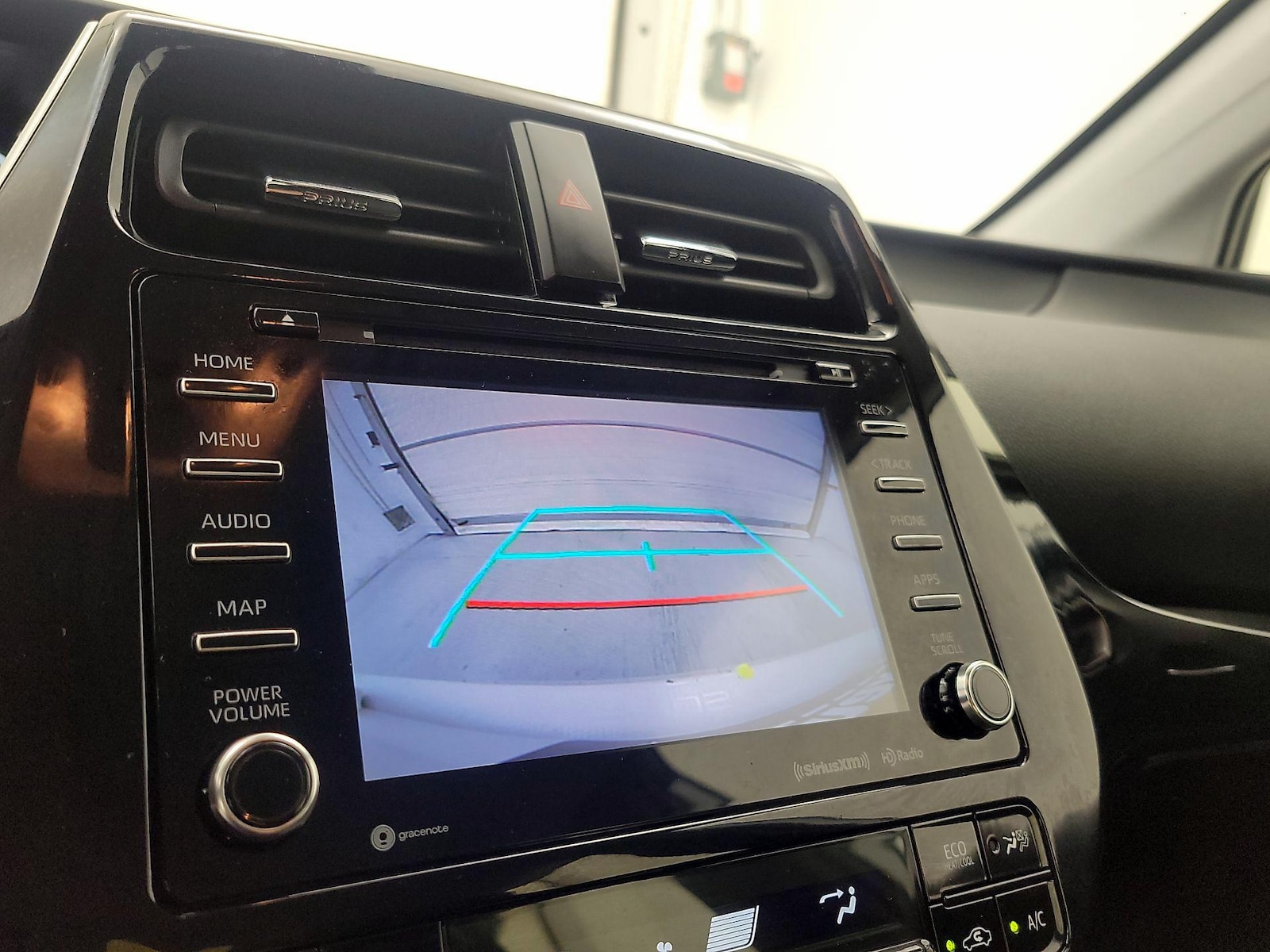 2020 Toyota Prius Prime LE - Photo 15