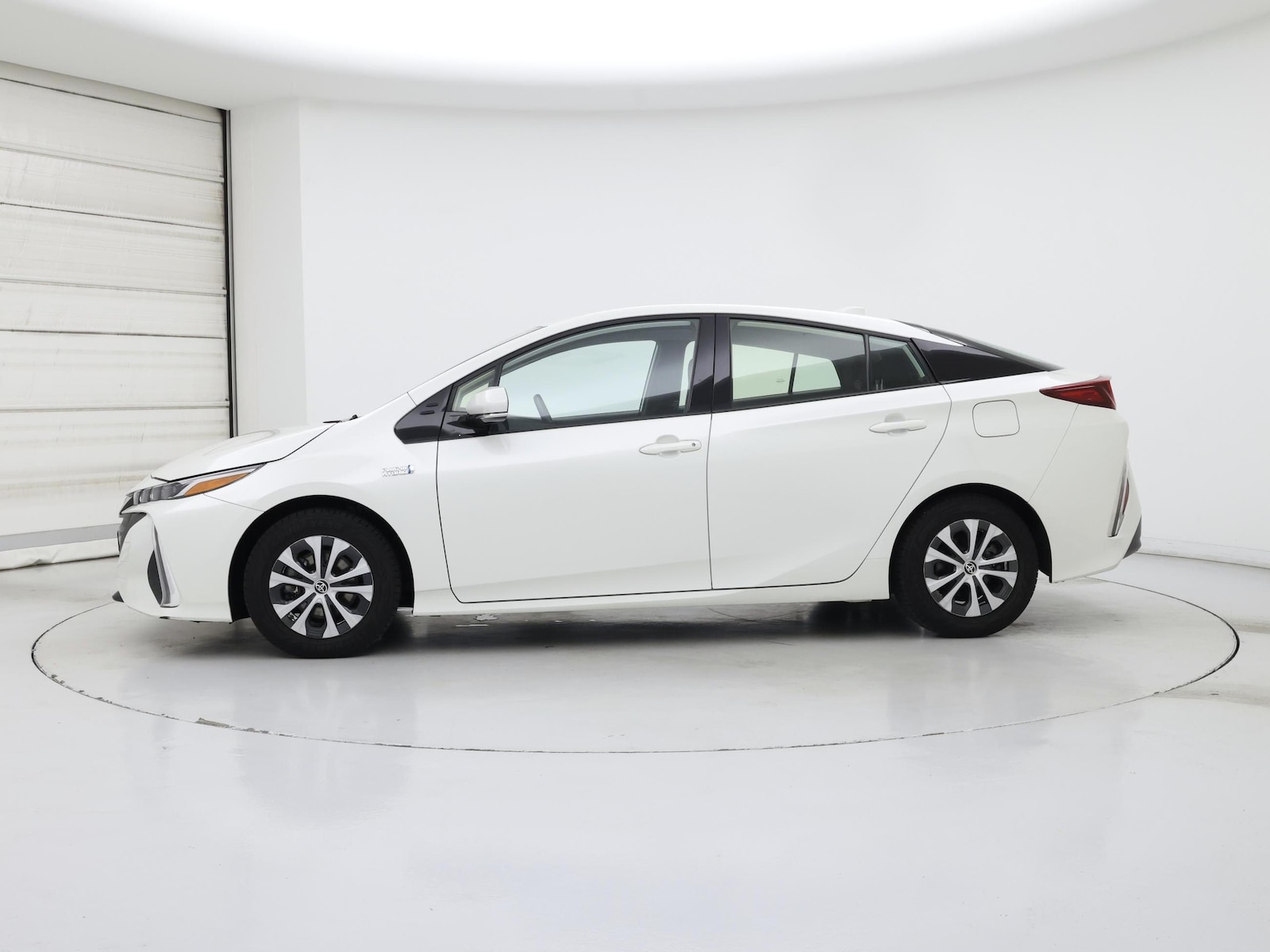 2020 Toyota Prius Prime LE - Photo 4
