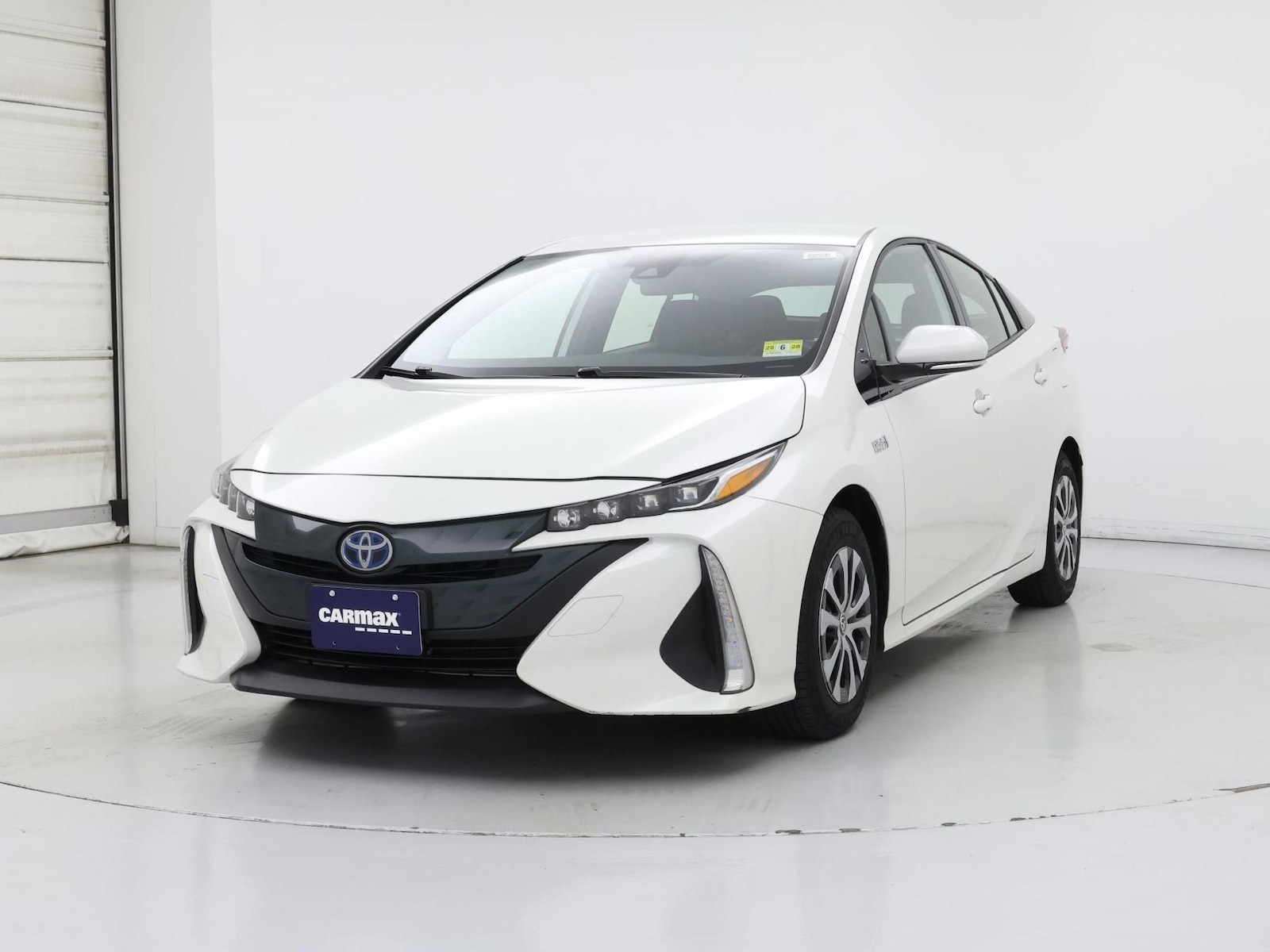 2020 Toyota Prius Prime LE - Photo 5