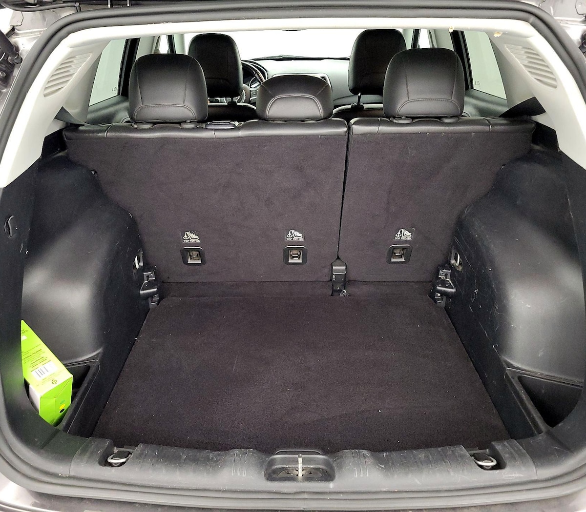 Trunk/Cargo (Seats Up)
