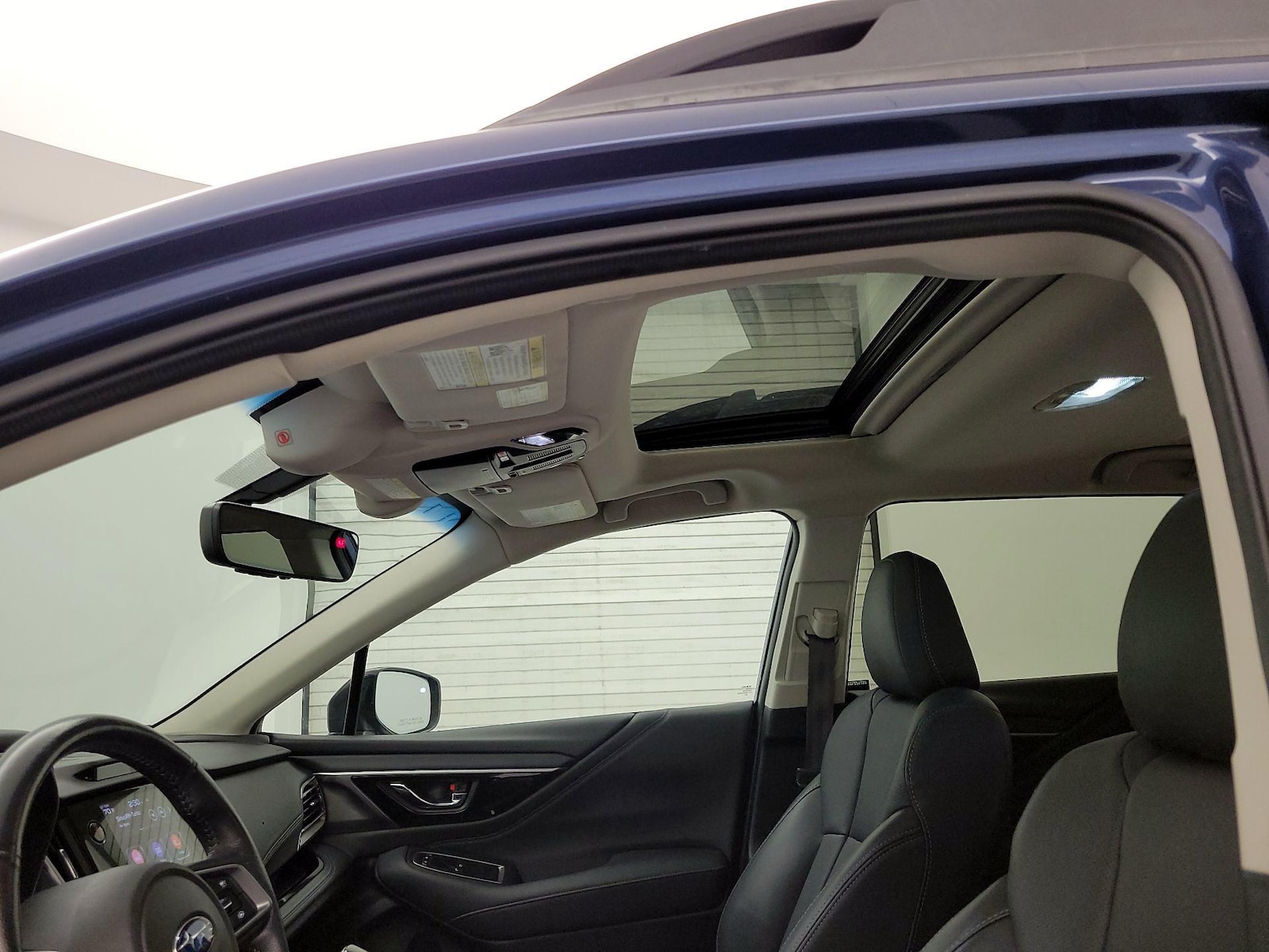 Sunroof(s) & Overhead Airbags
