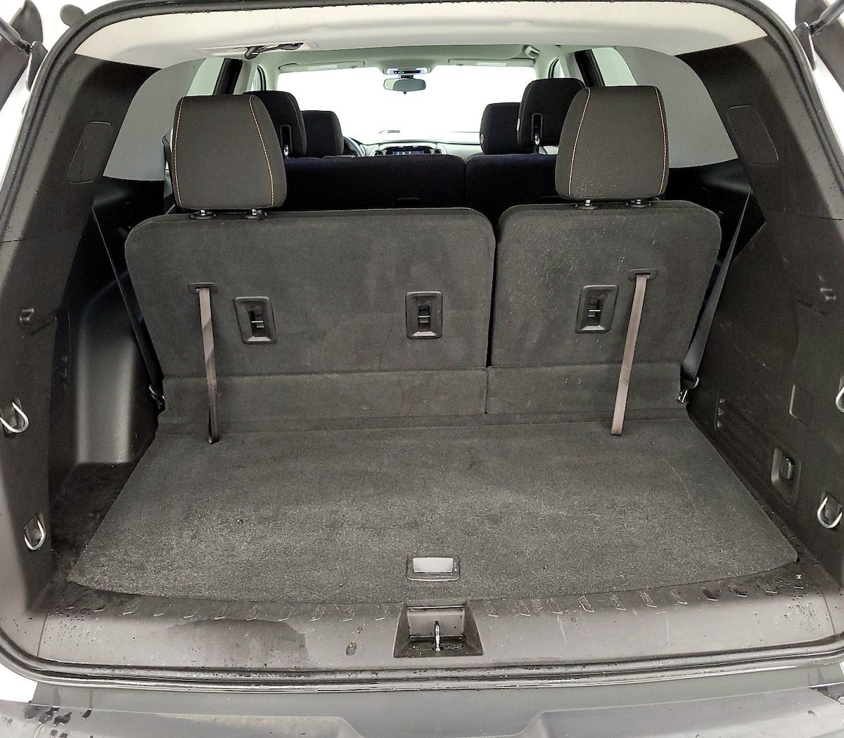 Trunk/Cargo (Seats Up)