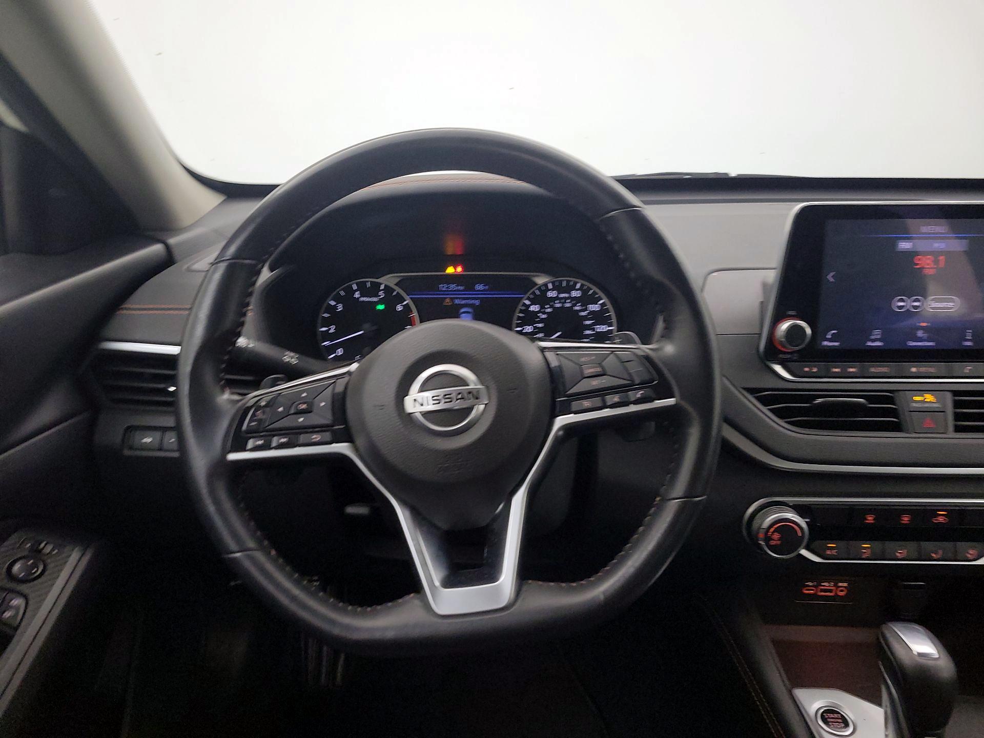Thumbnail: 2020 Nissan Altima - 19