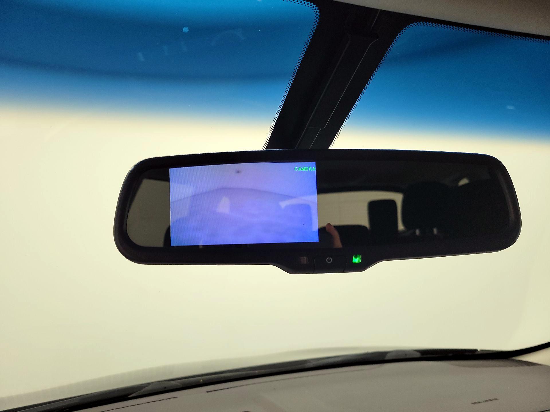 Thumbnail: 2015 Nissan Pathfinder - 13