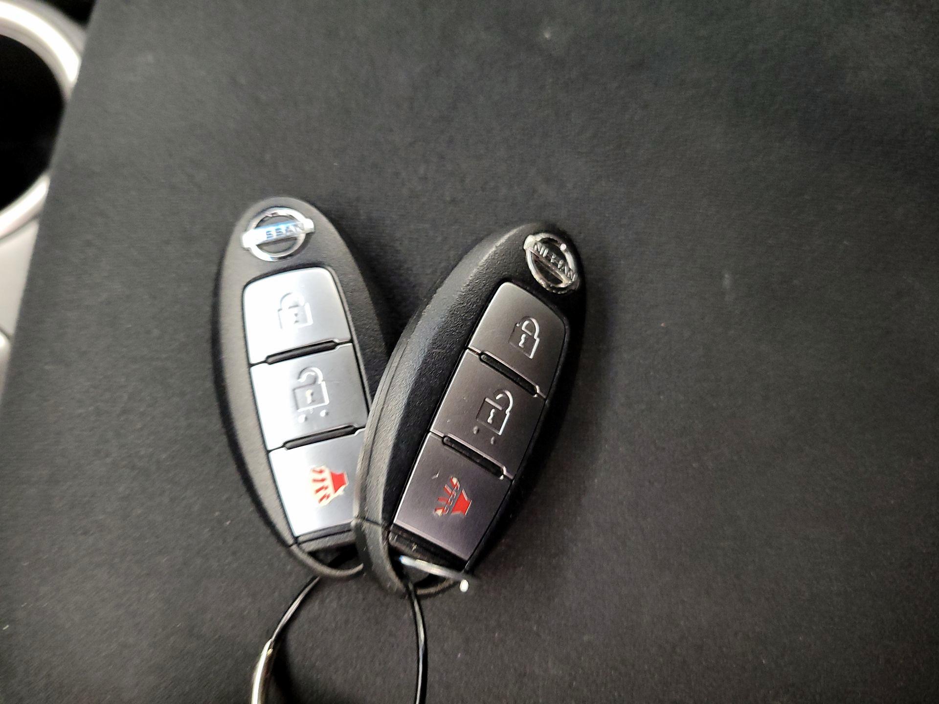 Thumbnail: 2015 Nissan Pathfinder - 20