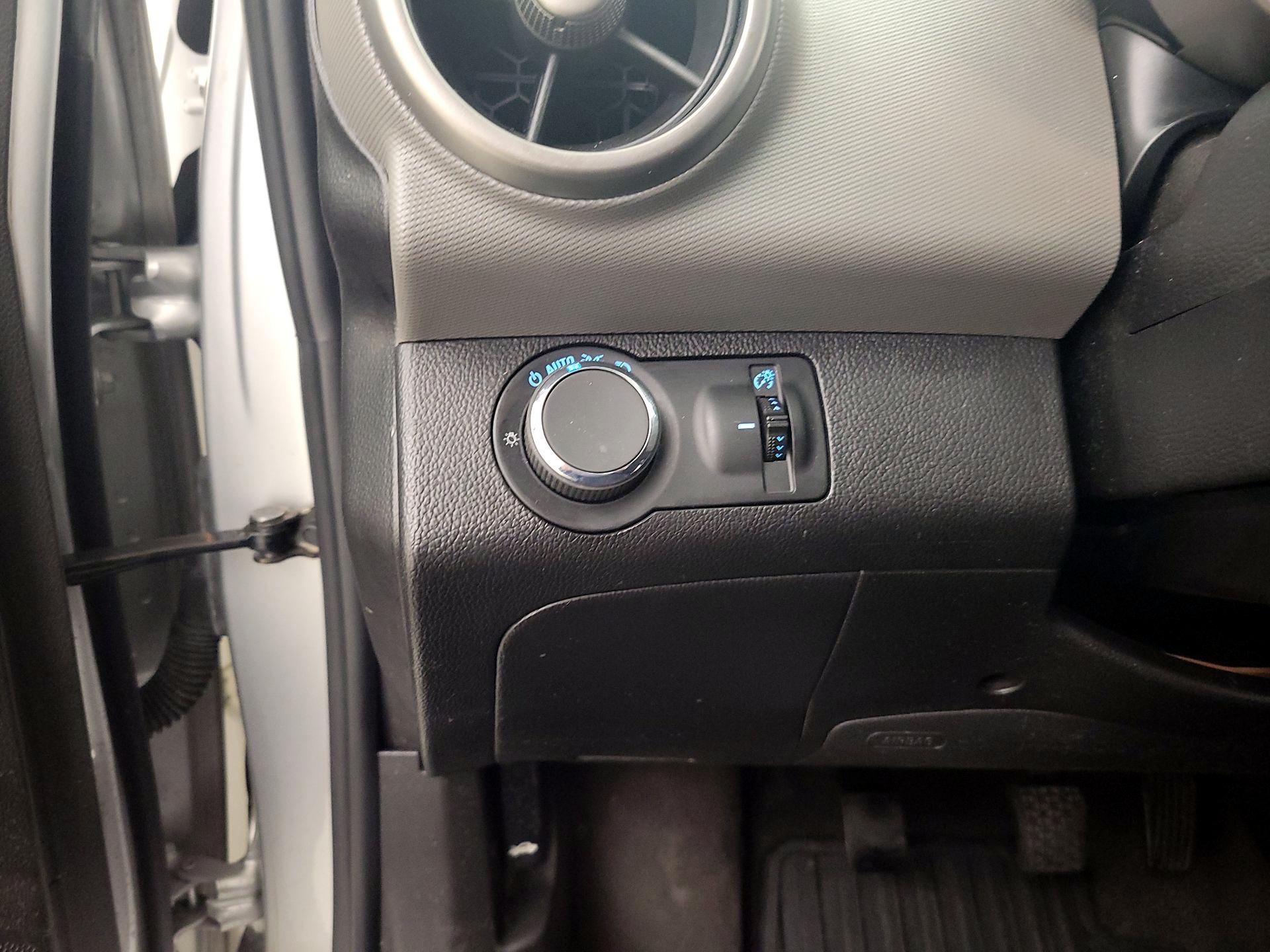 Thumbnail: 2016 Chevrolet Sonic - 14