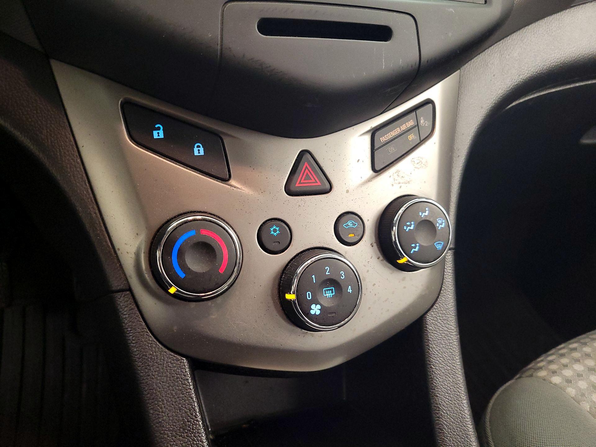 Thumbnail: 2016 Chevrolet Sonic - 16