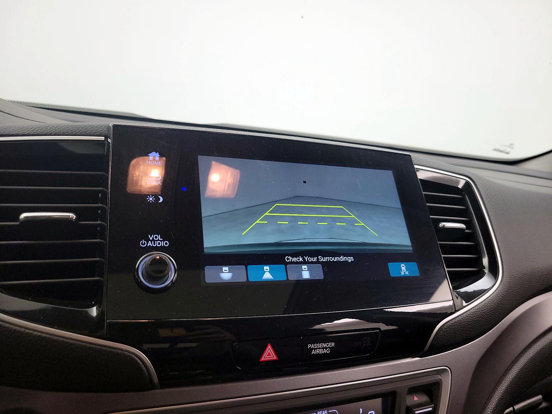 Thumbnail: 2019 Honda Pilot - 14