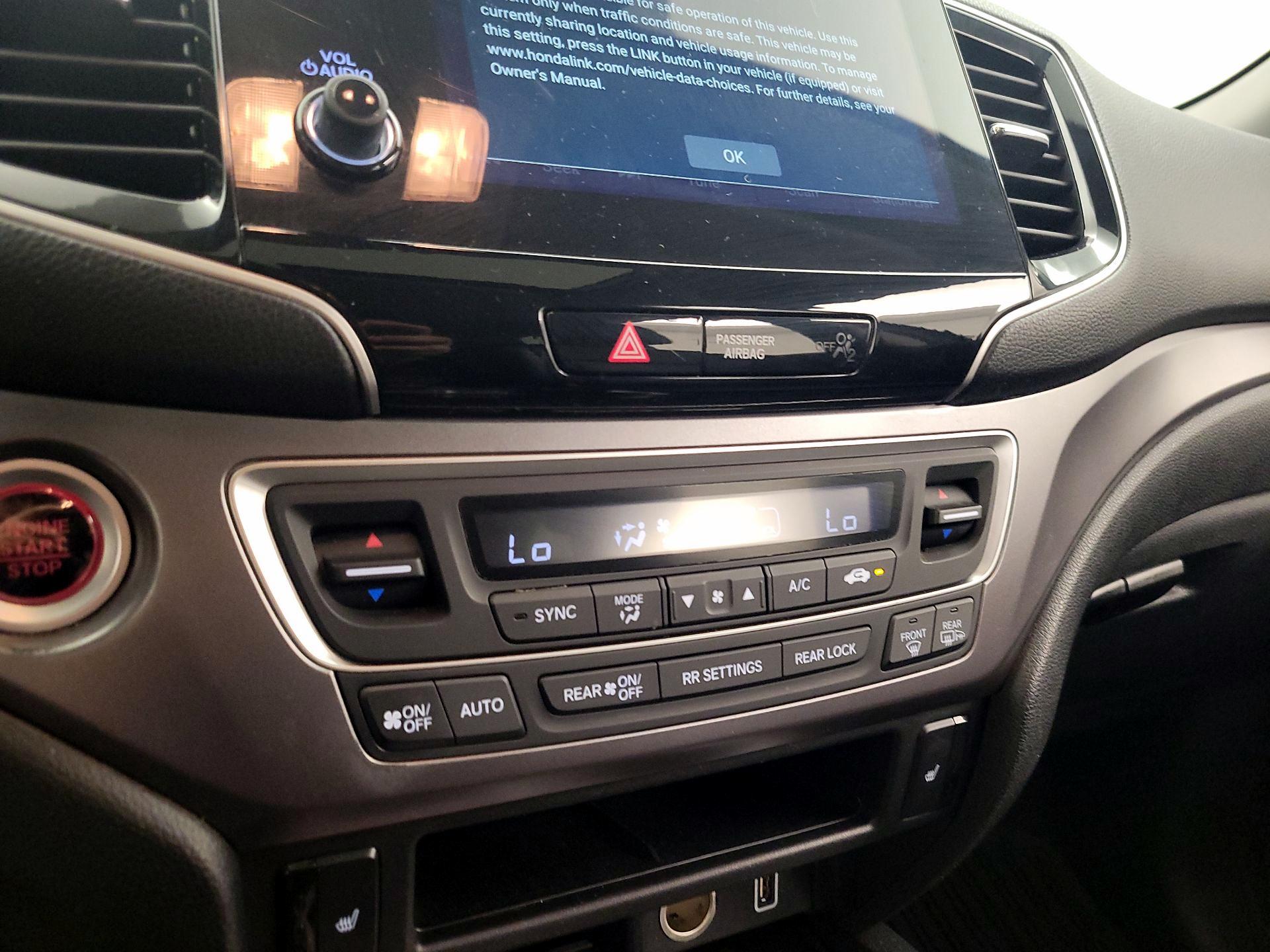 Thumbnail: 2019 Honda Pilot - 16