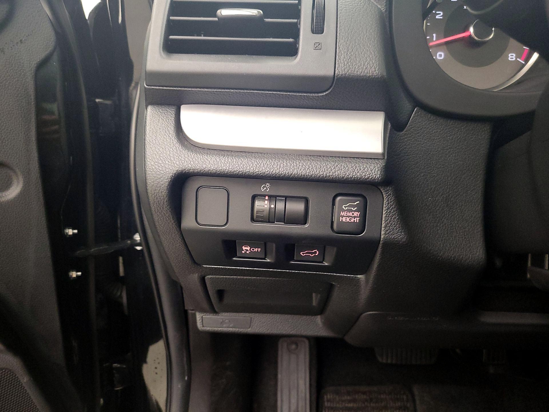 Thumbnail: 2015 Subaru Forester - 13