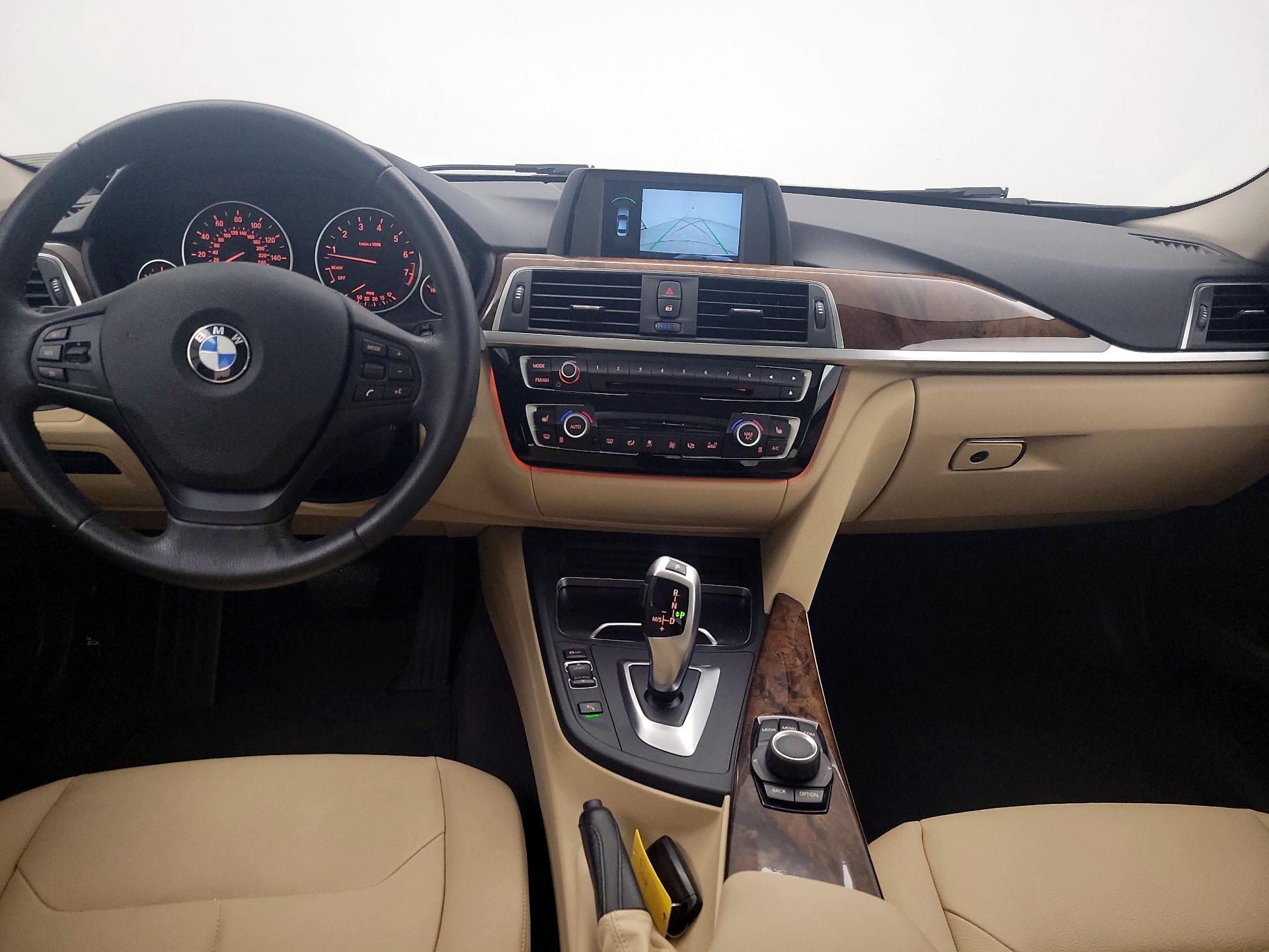 Thumbnail: 2018 BMW 3 Series - 9