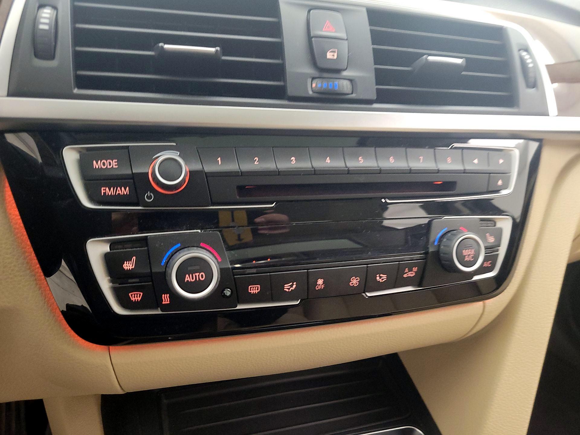 Thumbnail: 2018 BMW 3 Series - 16