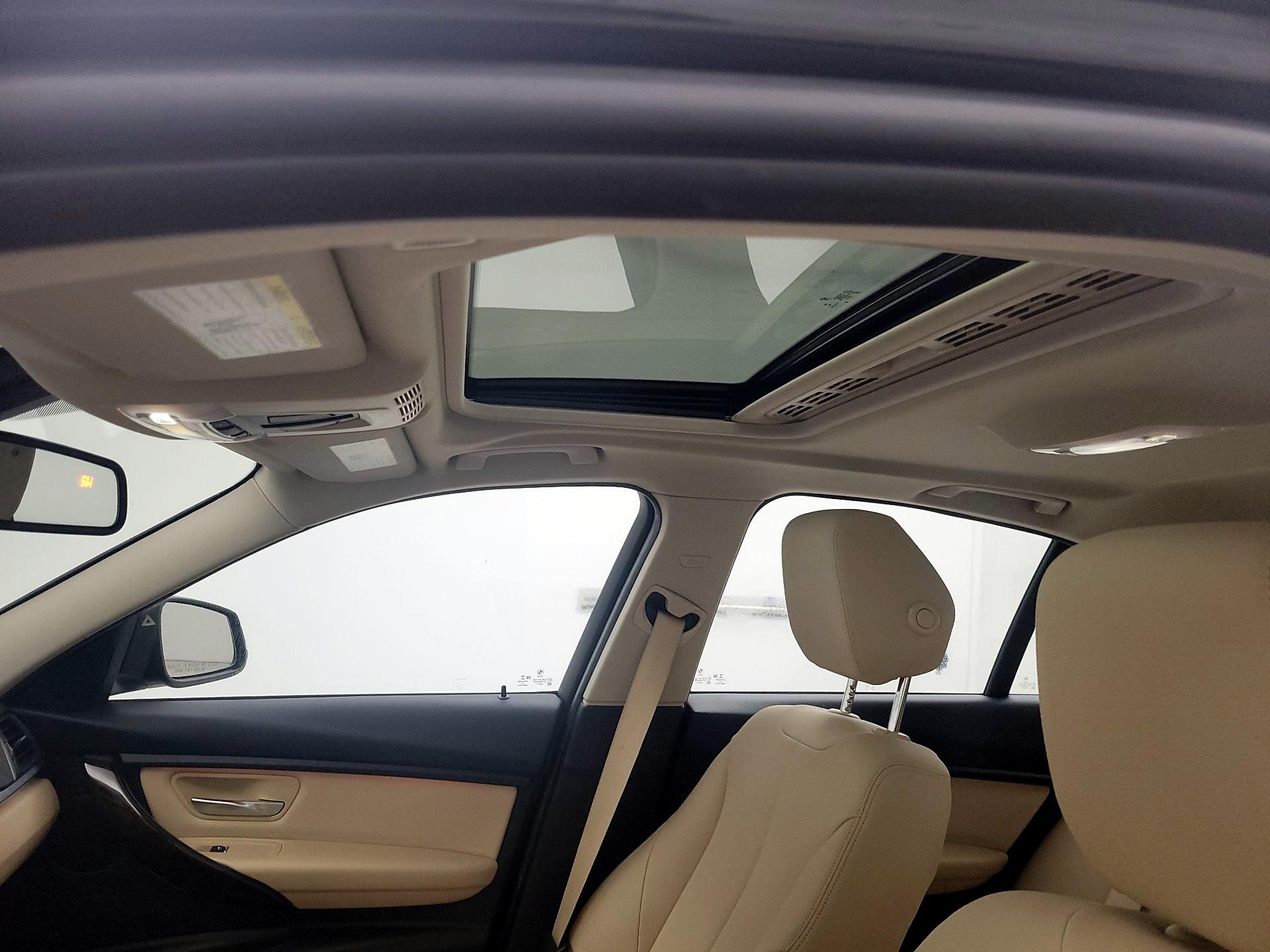 Thumbnail: 2018 BMW 3 Series - 19