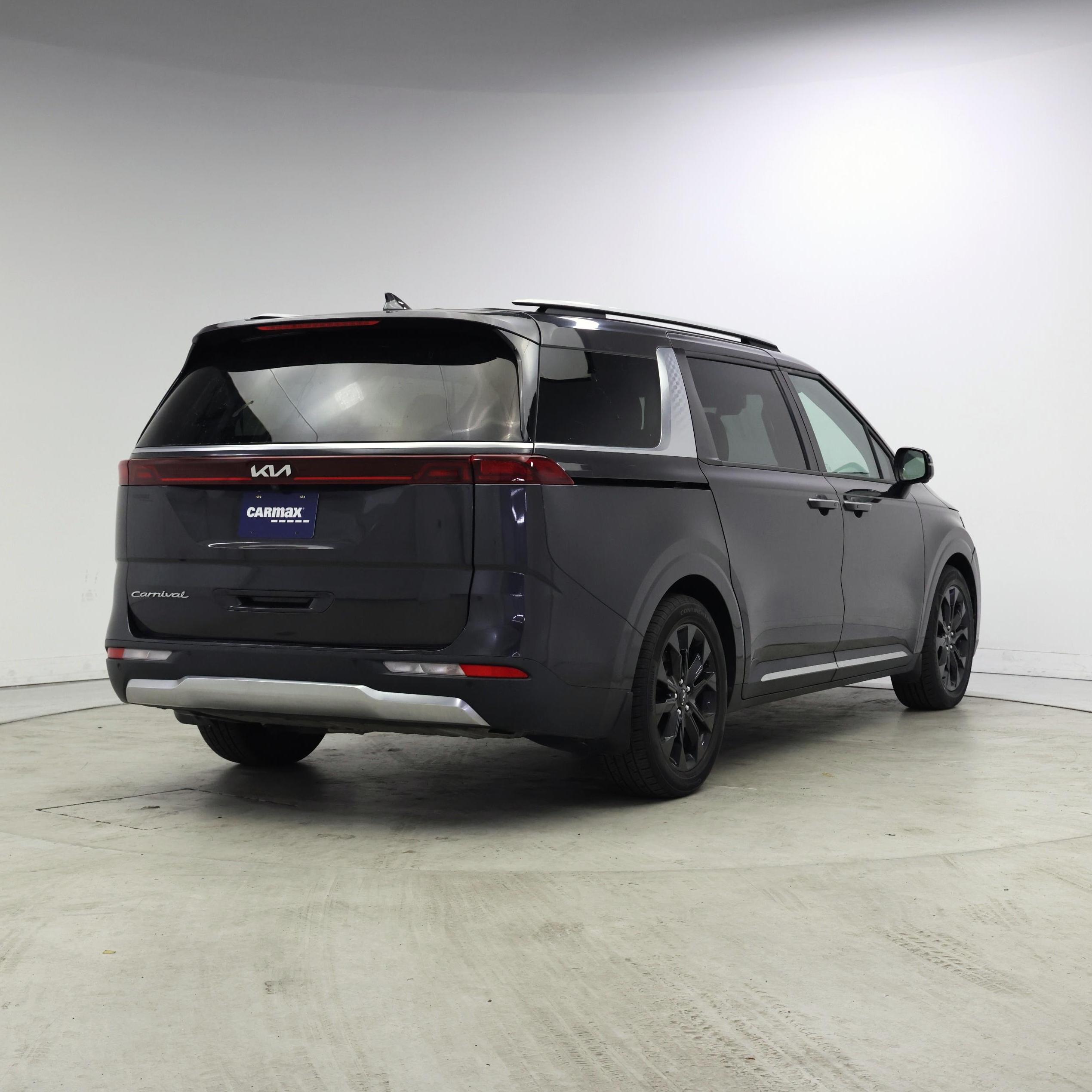 Thumbnail: 2022 Kia Carnival - 8