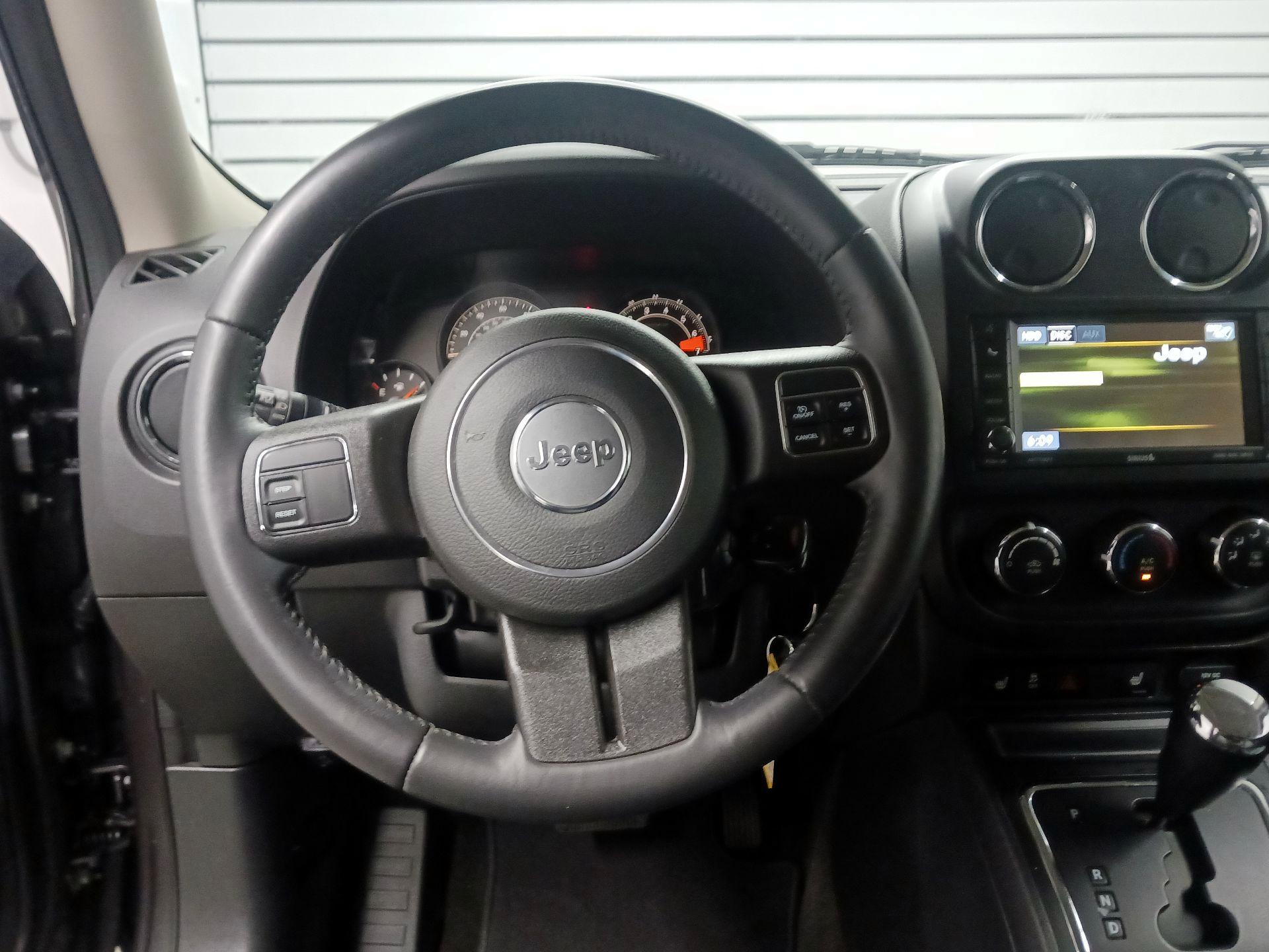 Thumbnail: 2016 Jeep Patriot - 10