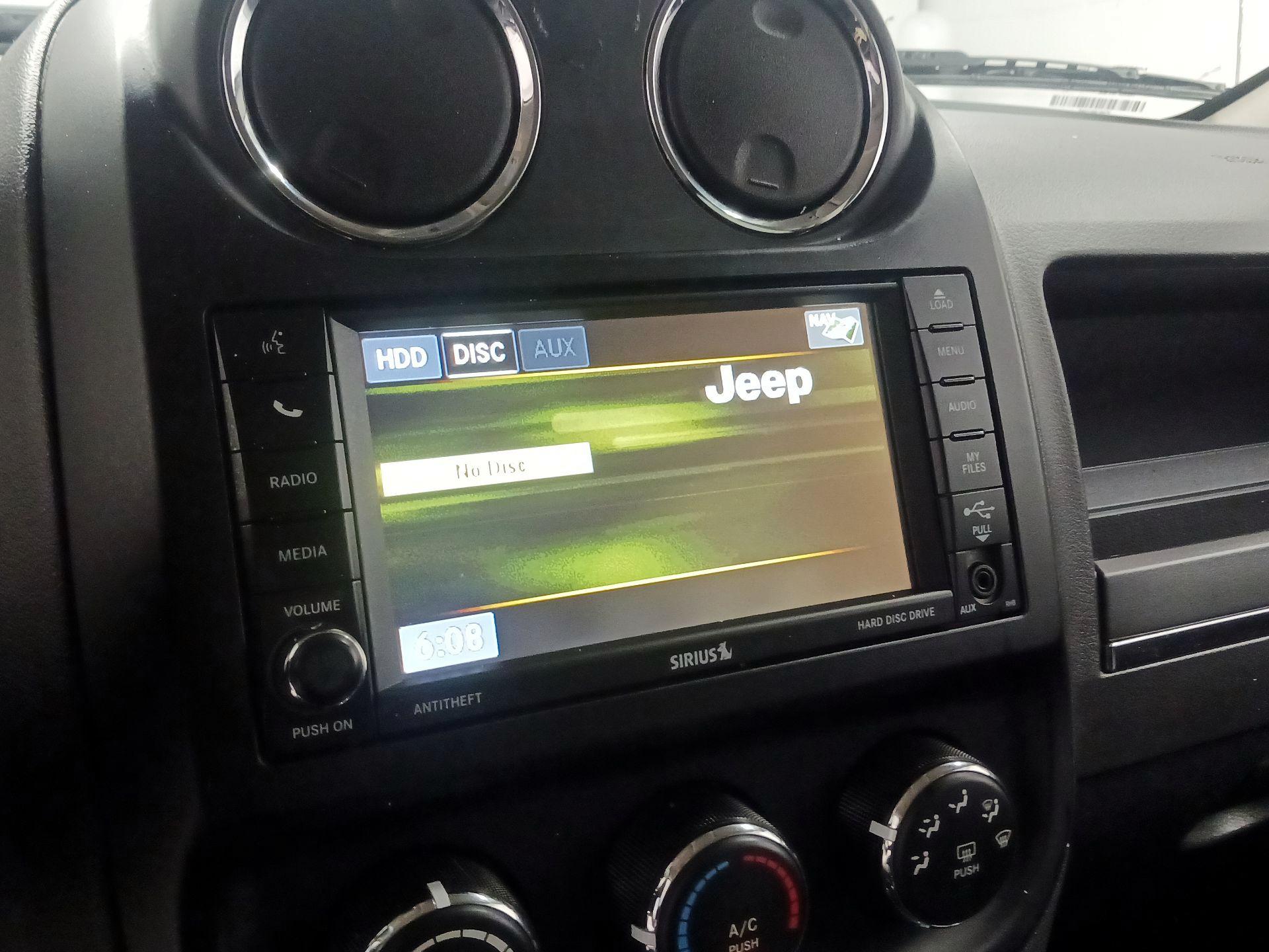 Thumbnail: 2016 Jeep Patriot - 13