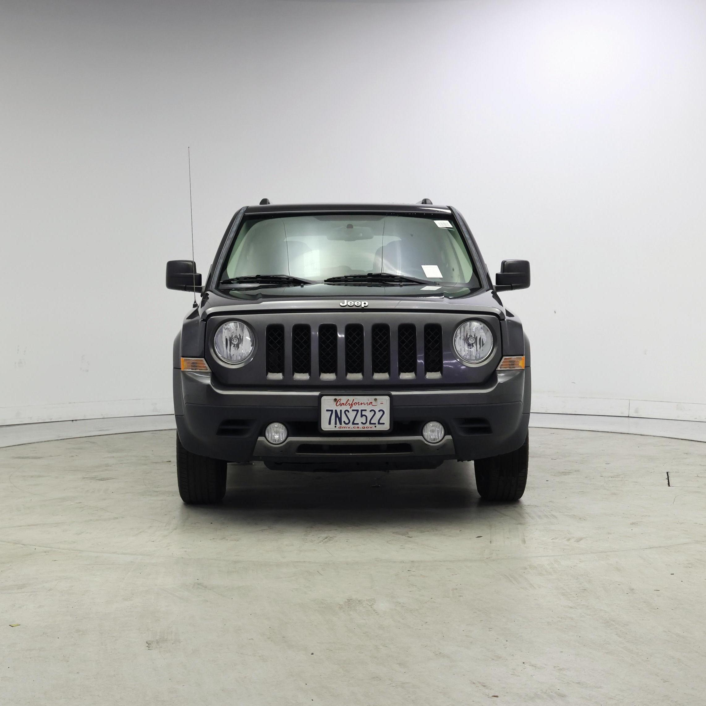 Thumbnail: 2016 Jeep Patriot - 5