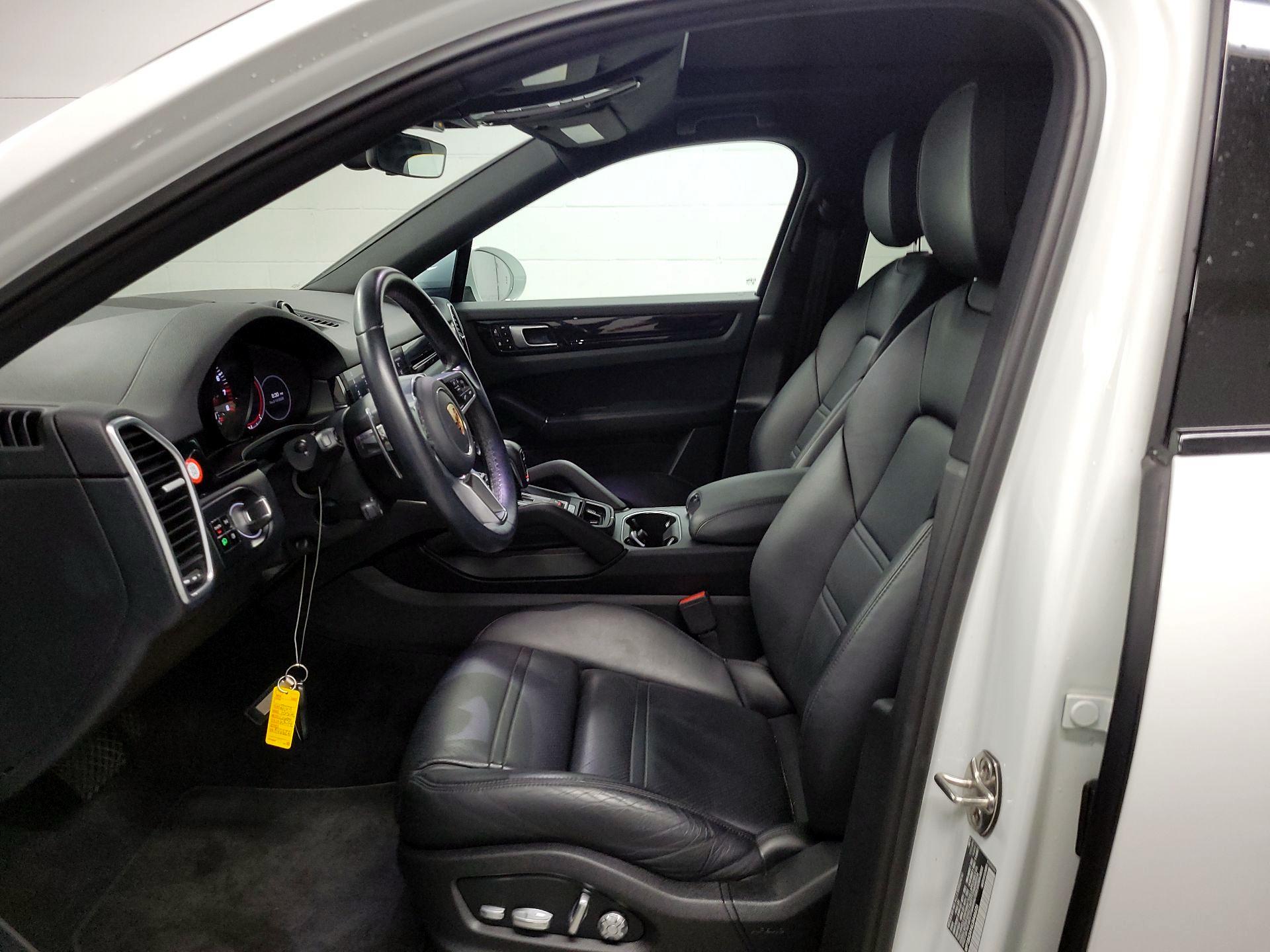 Thumbnail: 2020 Porsche Cayenne - 11