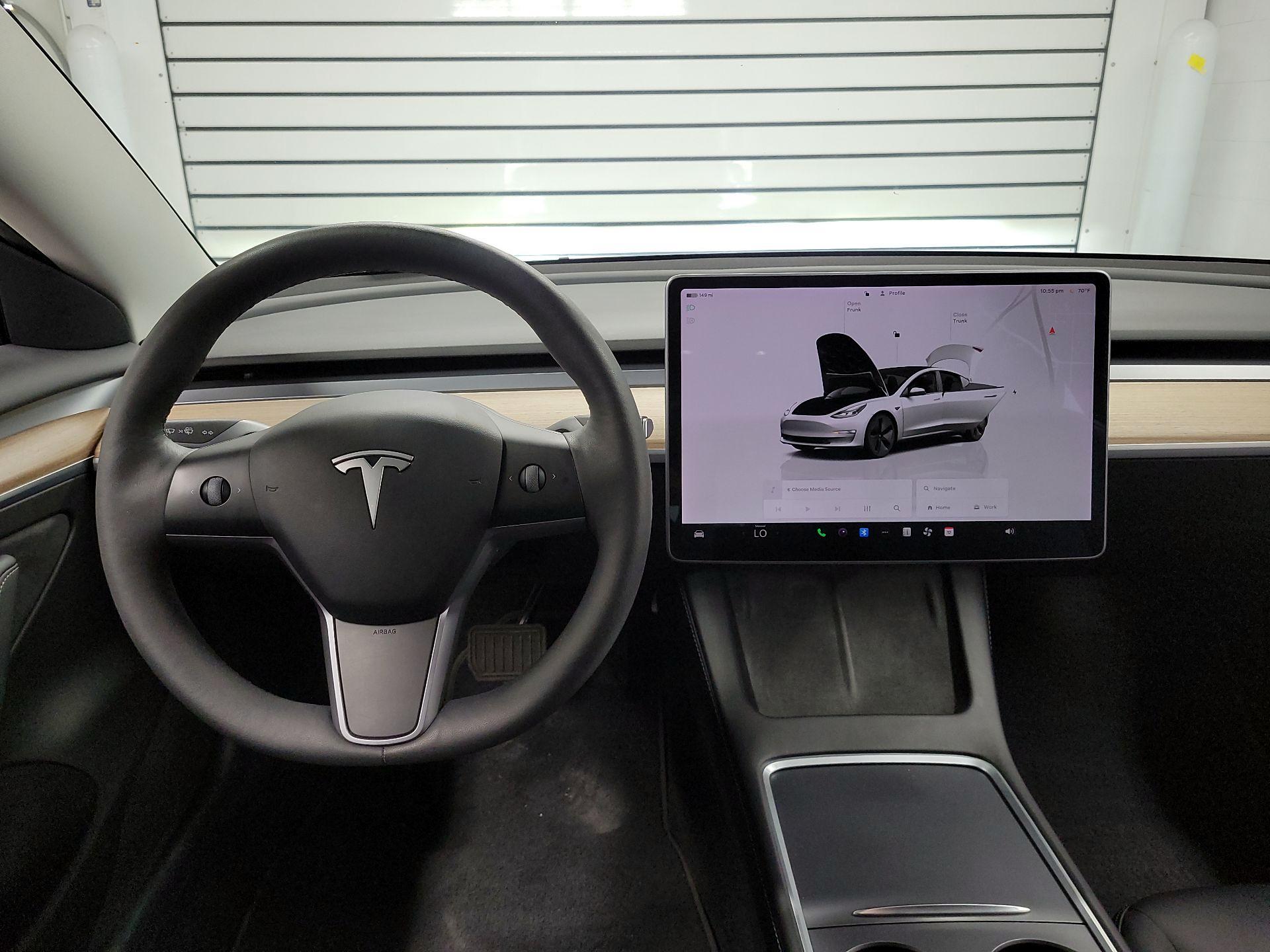 Thumbnail: 2022 Tesla Model 3 - 9