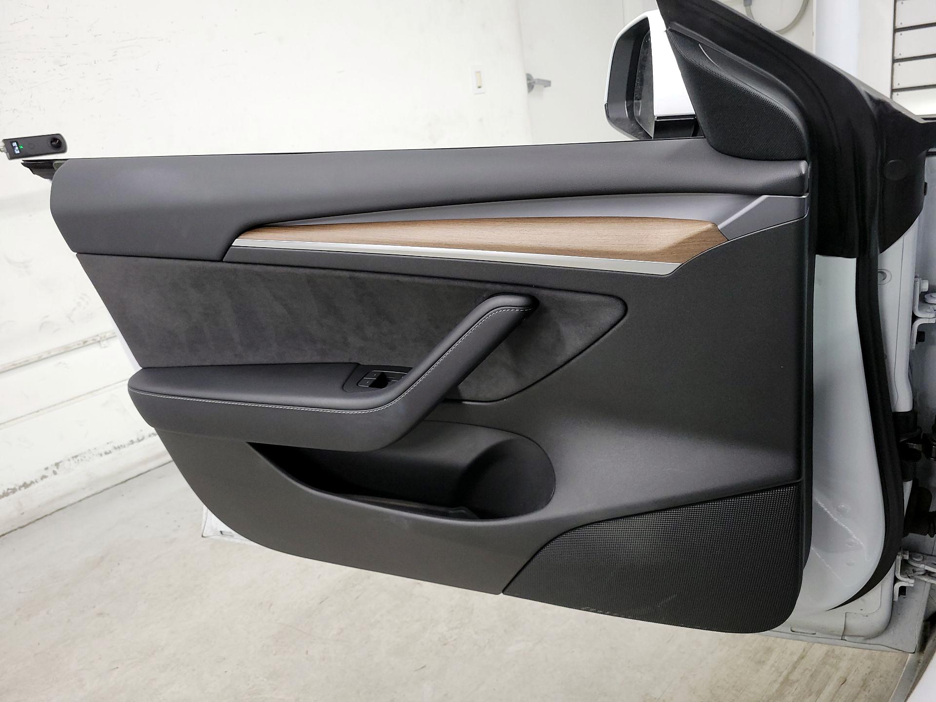 Thumbnail: 2022 Tesla Model 3 - 13