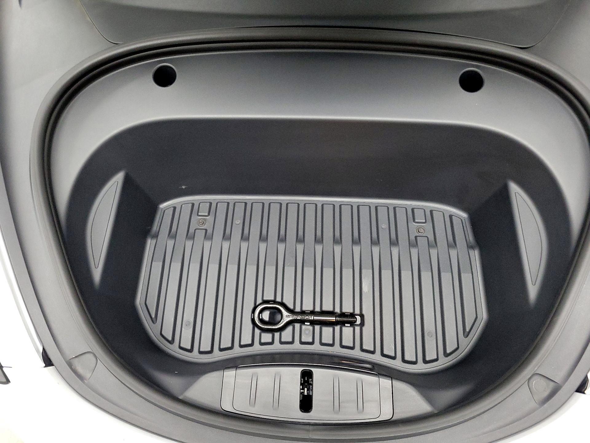 Thumbnail: 2022 Tesla Model 3 - 20