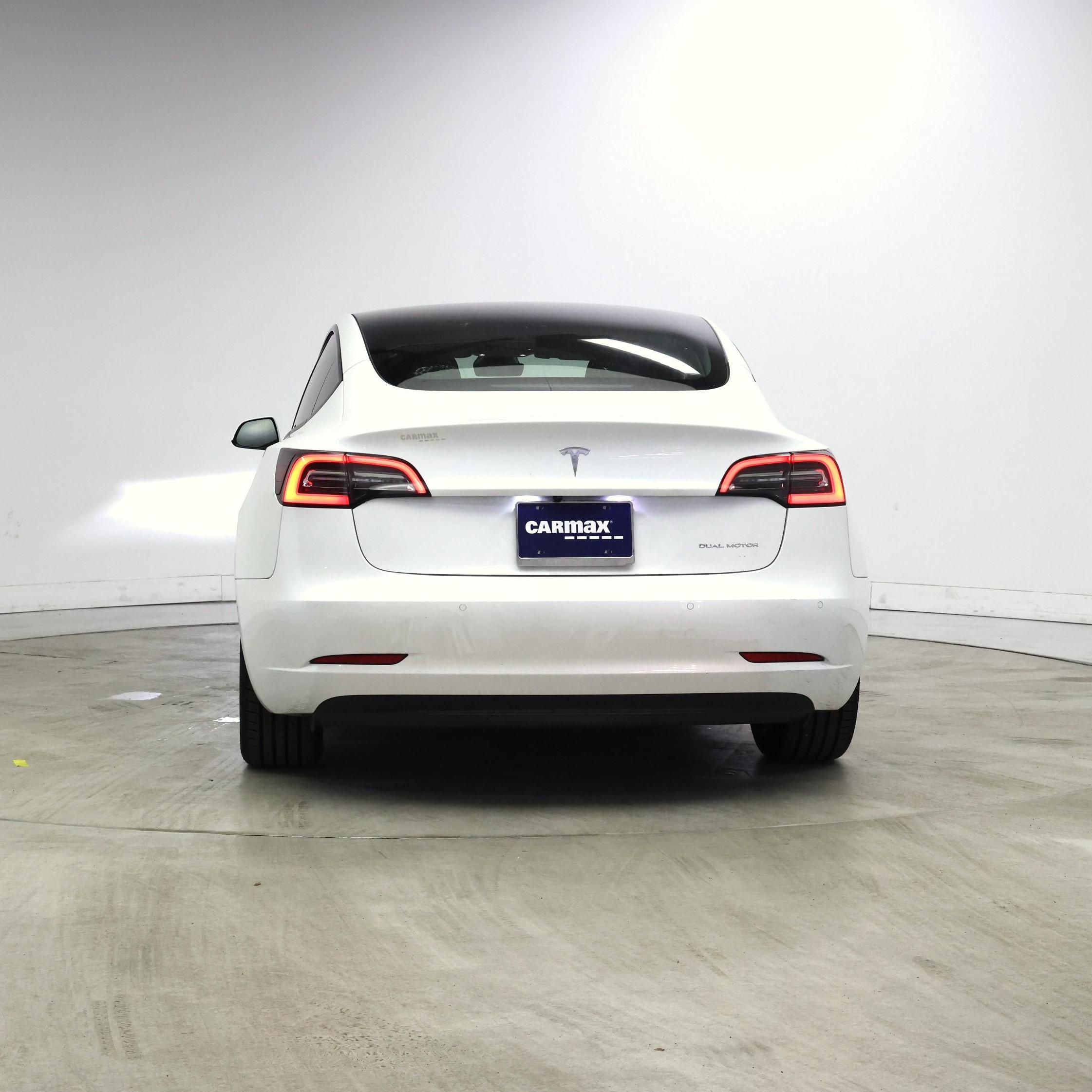 Thumbnail: 2022 Tesla Model 3 - 6