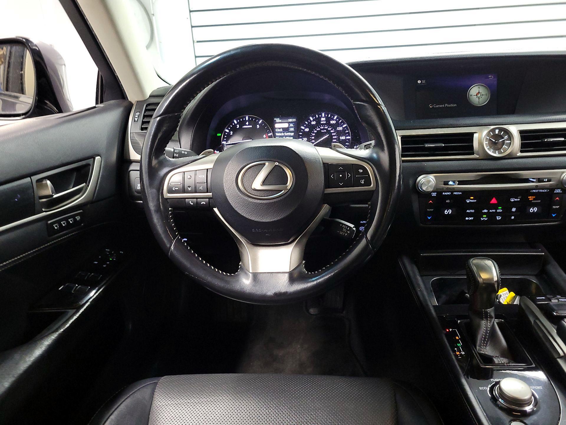 Thumbnail: 2016 Lexus GS - 10