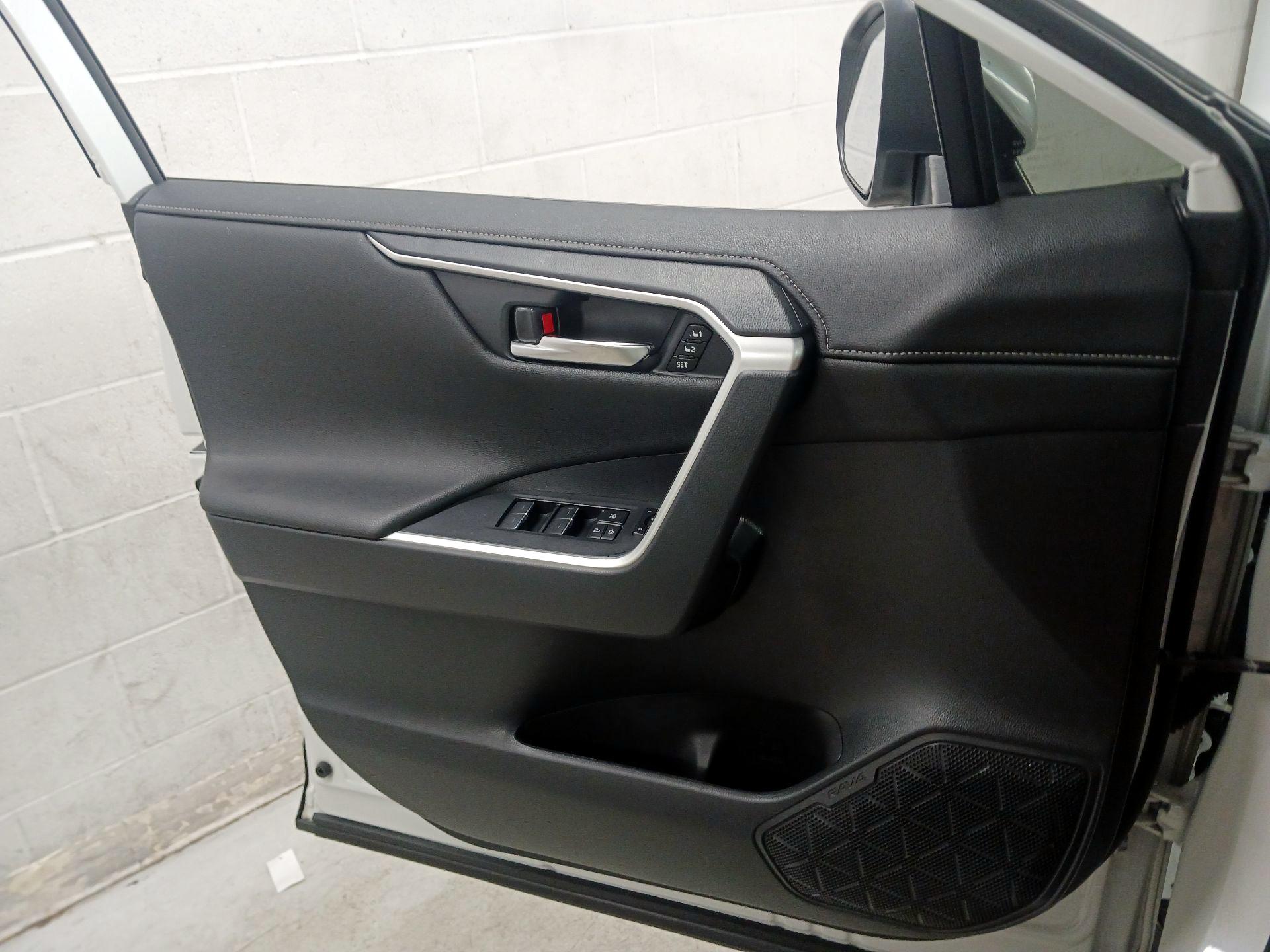 Thumbnail: 2023 Toyota RAV4 - 12