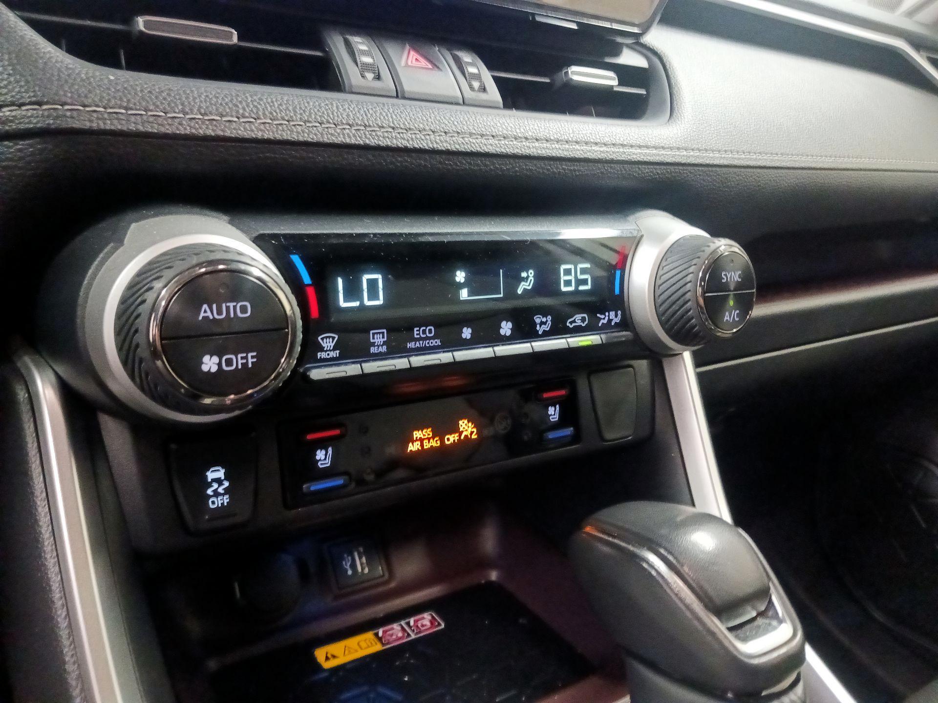 Thumbnail: 2023 Toyota RAV4 - 15