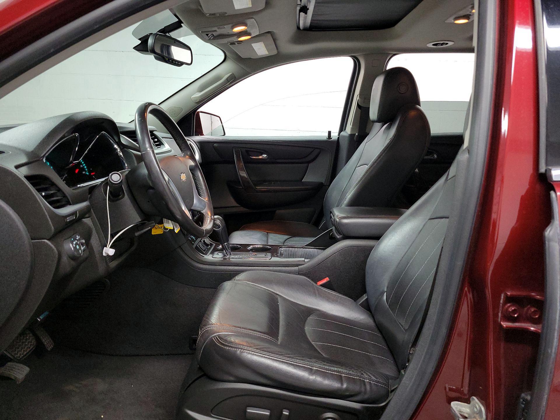 Thumbnail: 2017 Chevrolet Traverse - 11