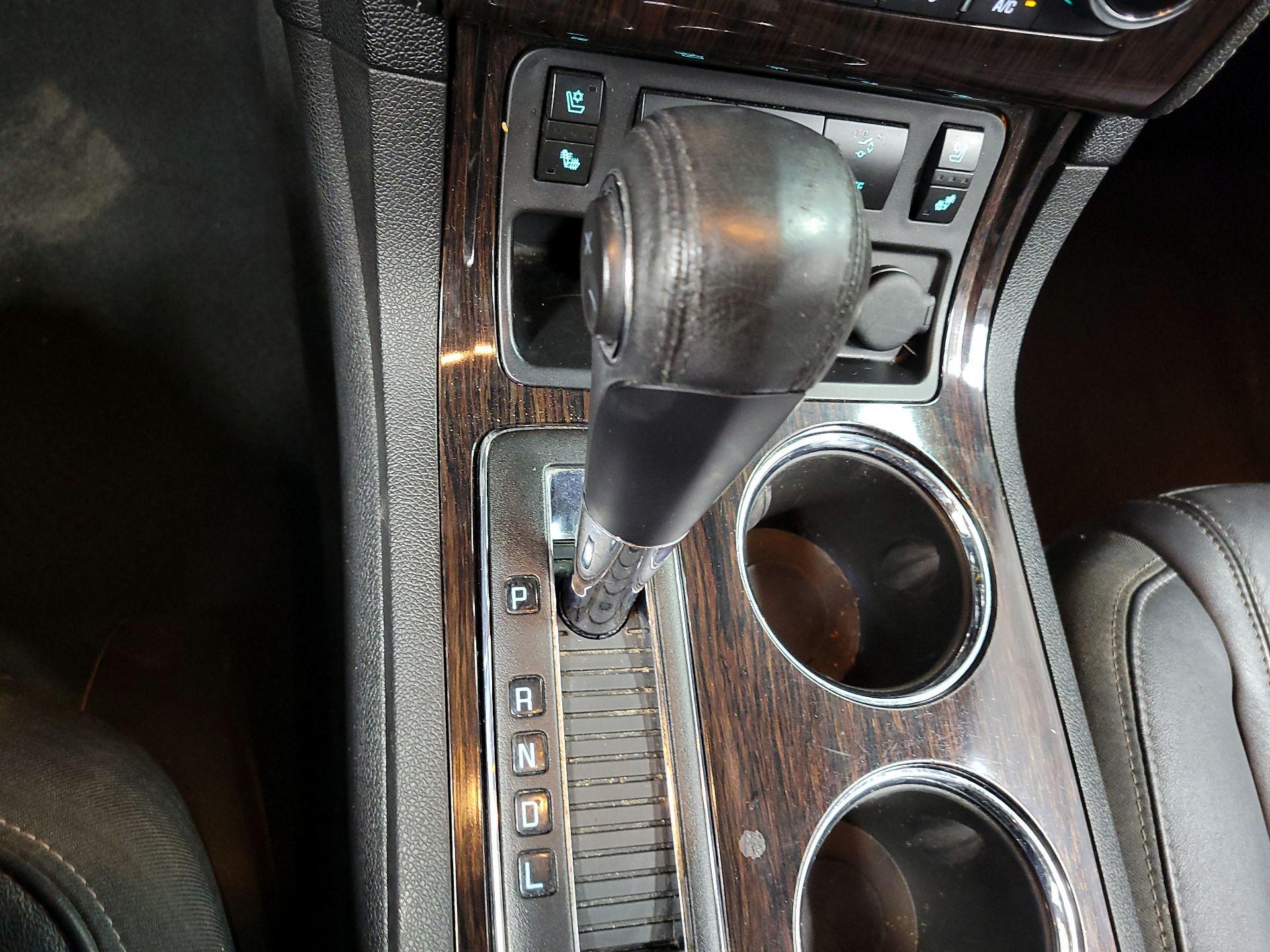 Thumbnail: 2017 Chevrolet Traverse - 16