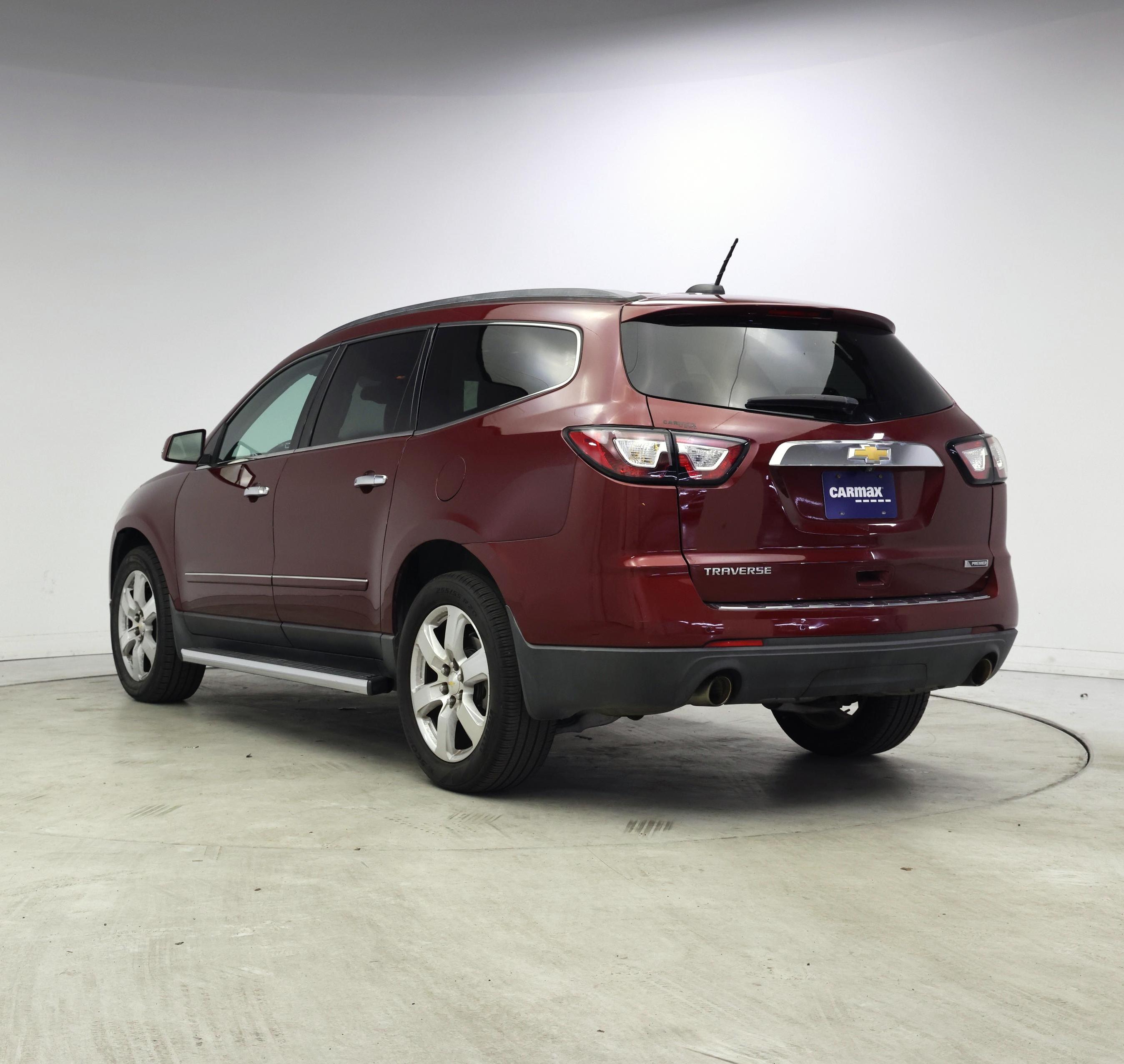 Thumbnail: 2017 Chevrolet Traverse - 2