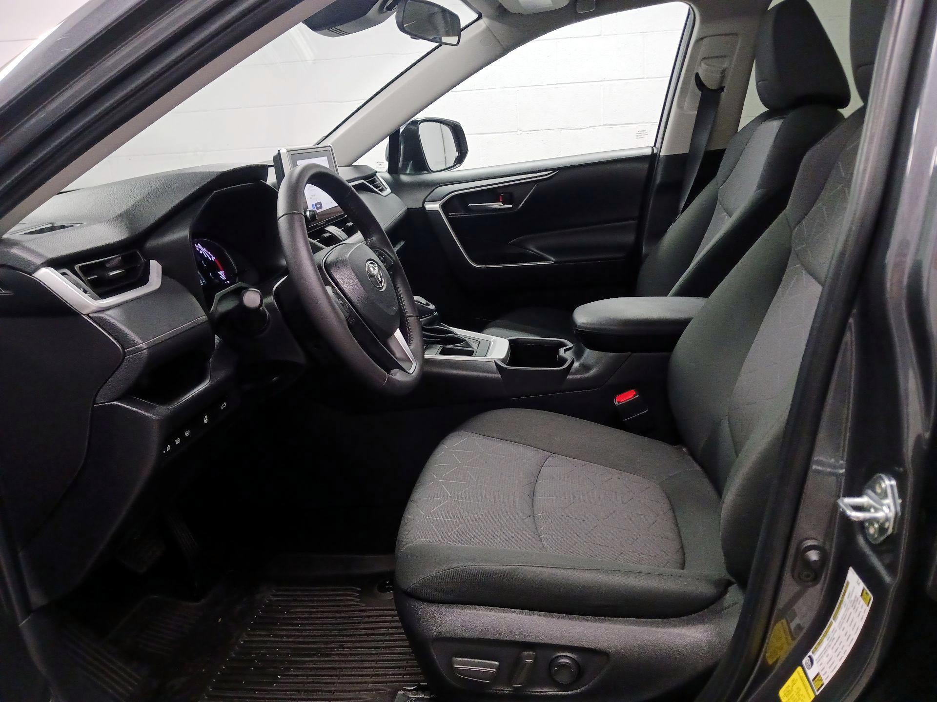 Thumbnail: 2024 Toyota RAV4 - 11