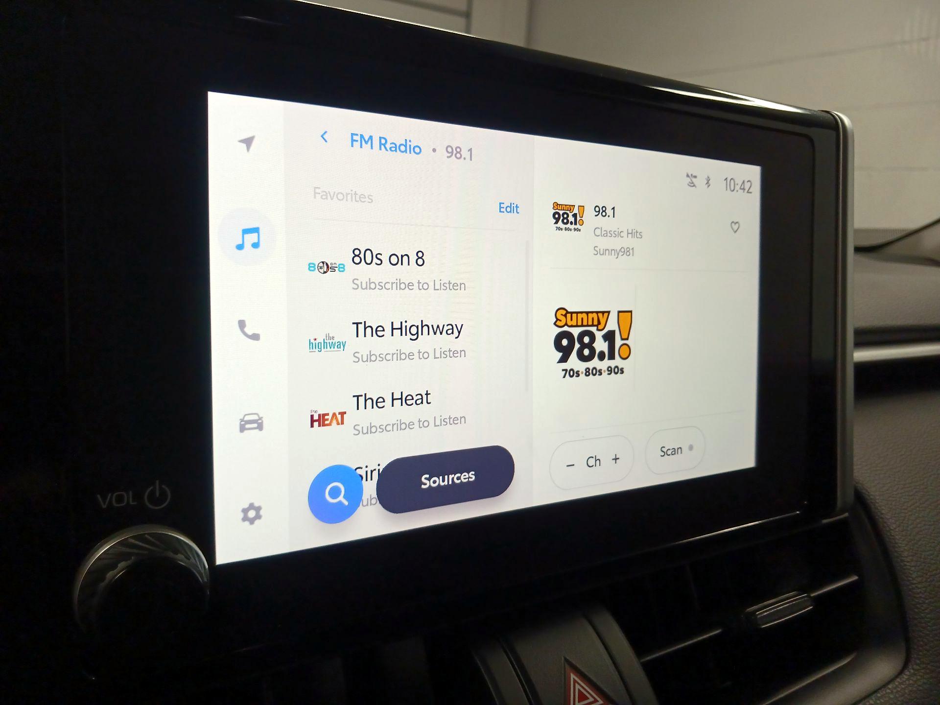 Thumbnail: 2024 Toyota RAV4 - 15