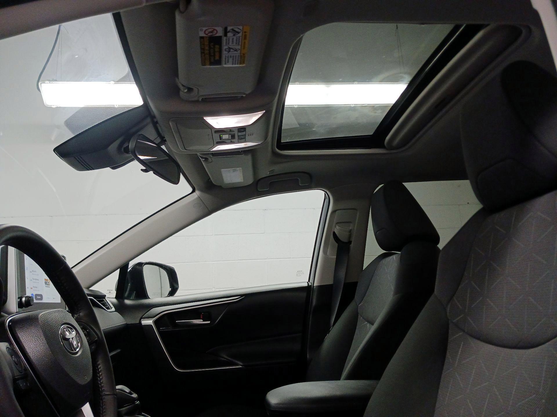 Thumbnail: 2024 Toyota RAV4 - 19