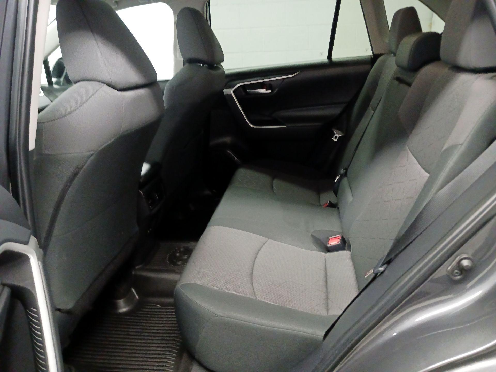 Thumbnail: 2024 Toyota RAV4 - 20