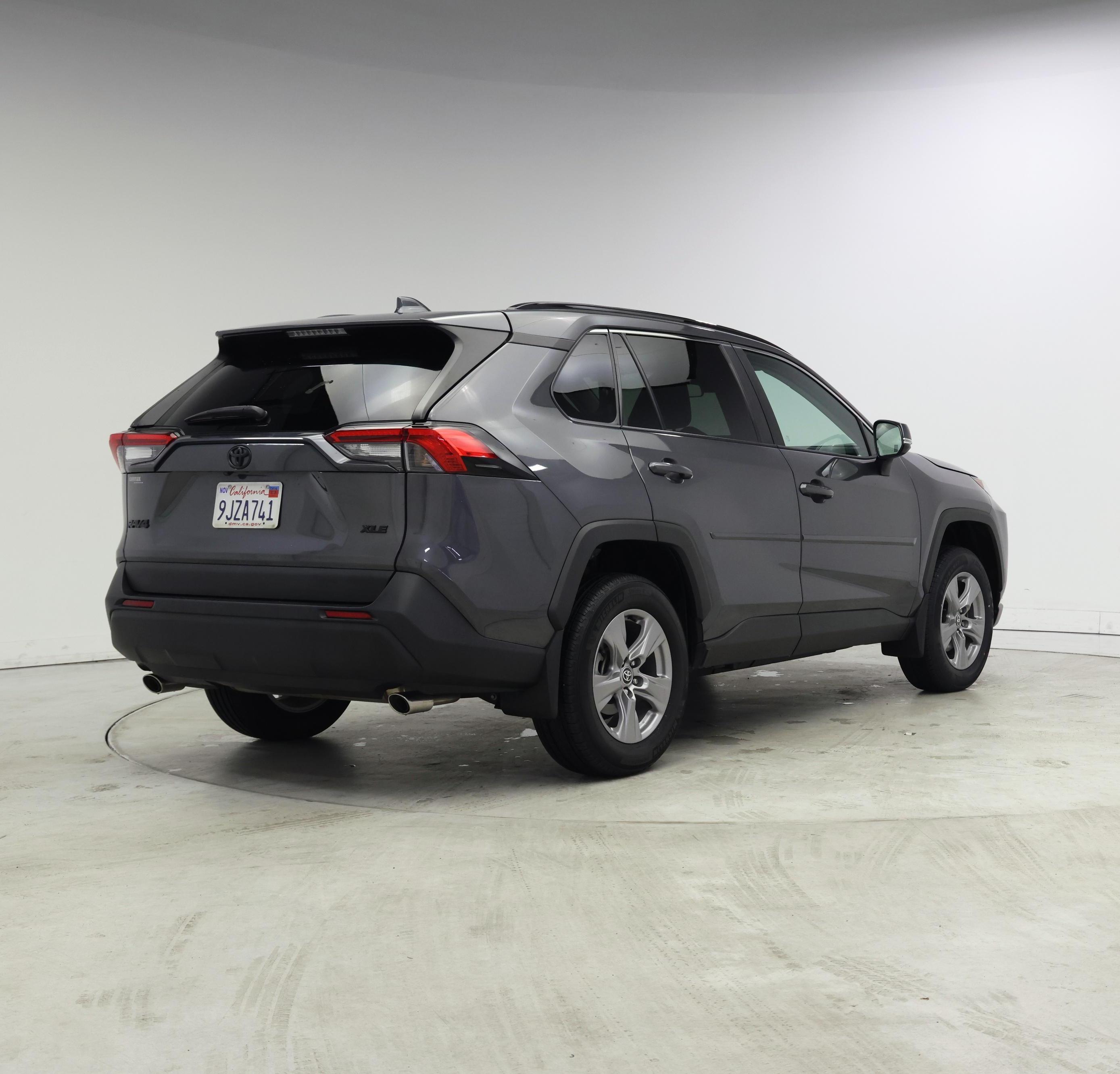 Thumbnail: 2024 Toyota RAV4 - 8