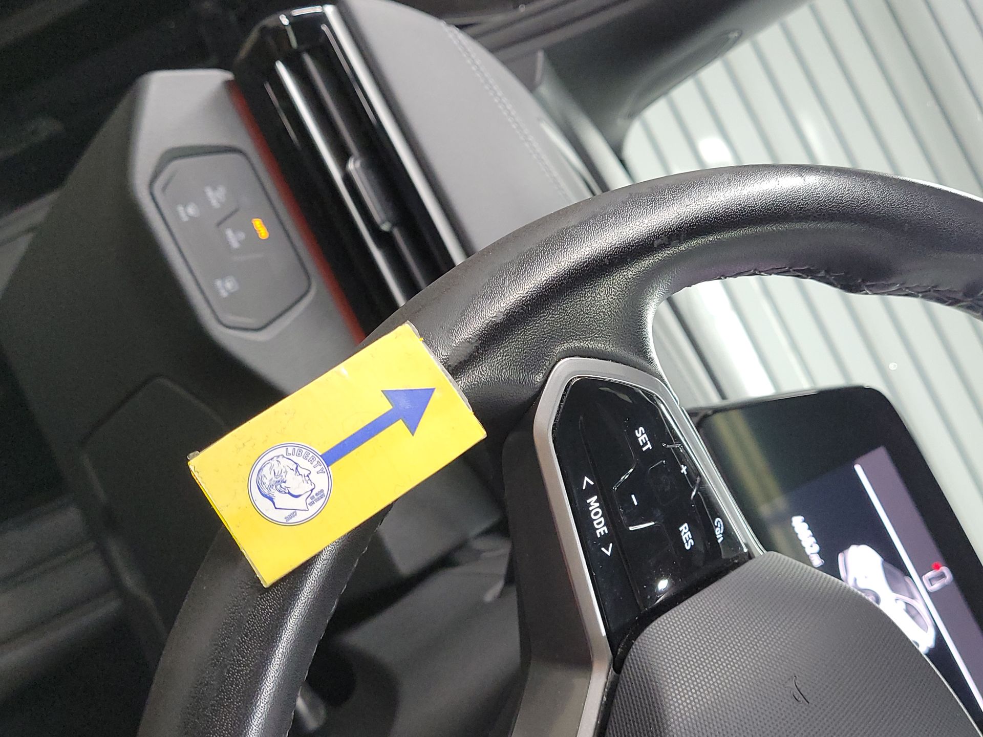 Thumbnail: 2023 Volkswagen ID.4 - 20