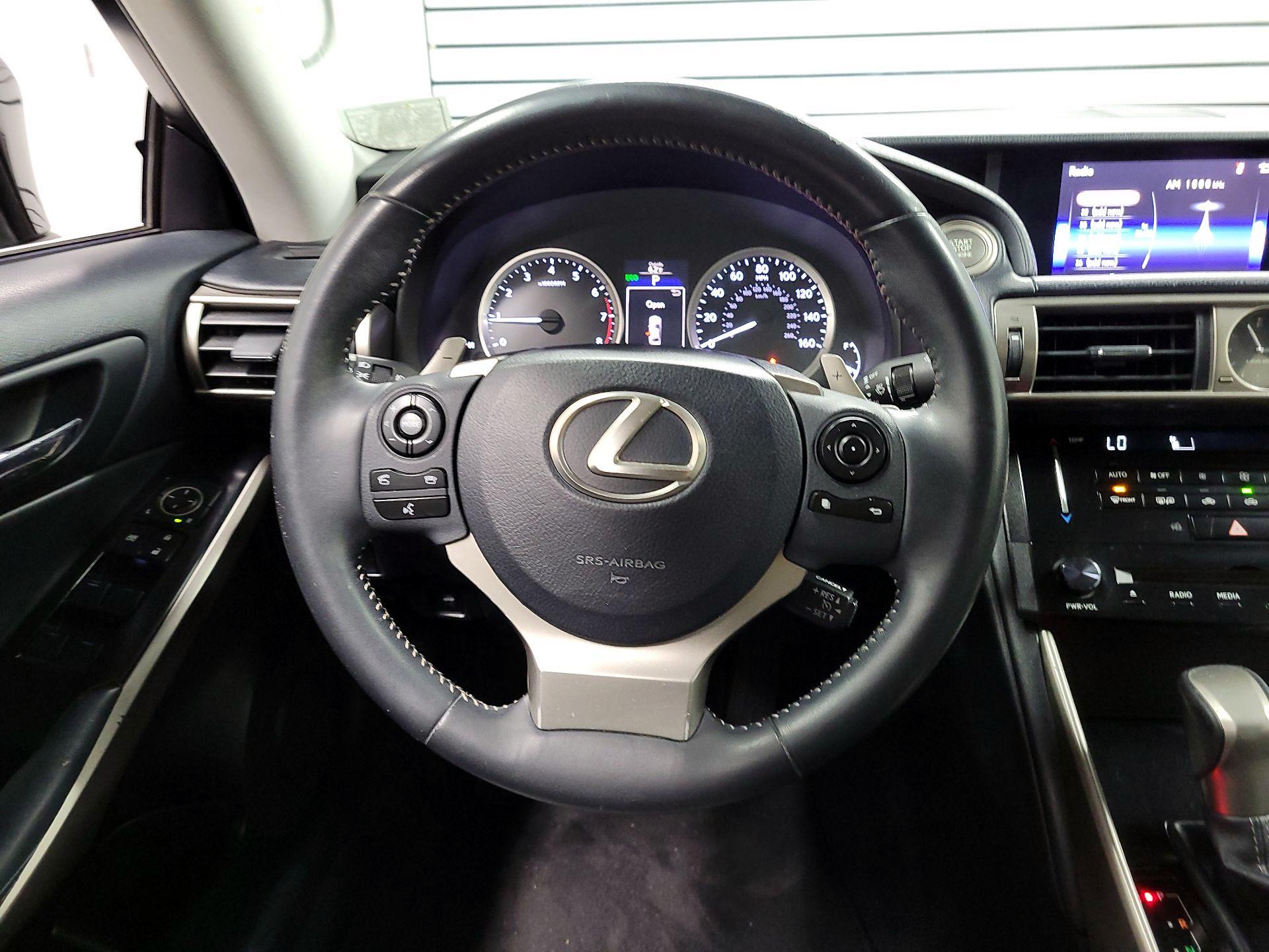 Thumbnail: 2014 Lexus IS - 10