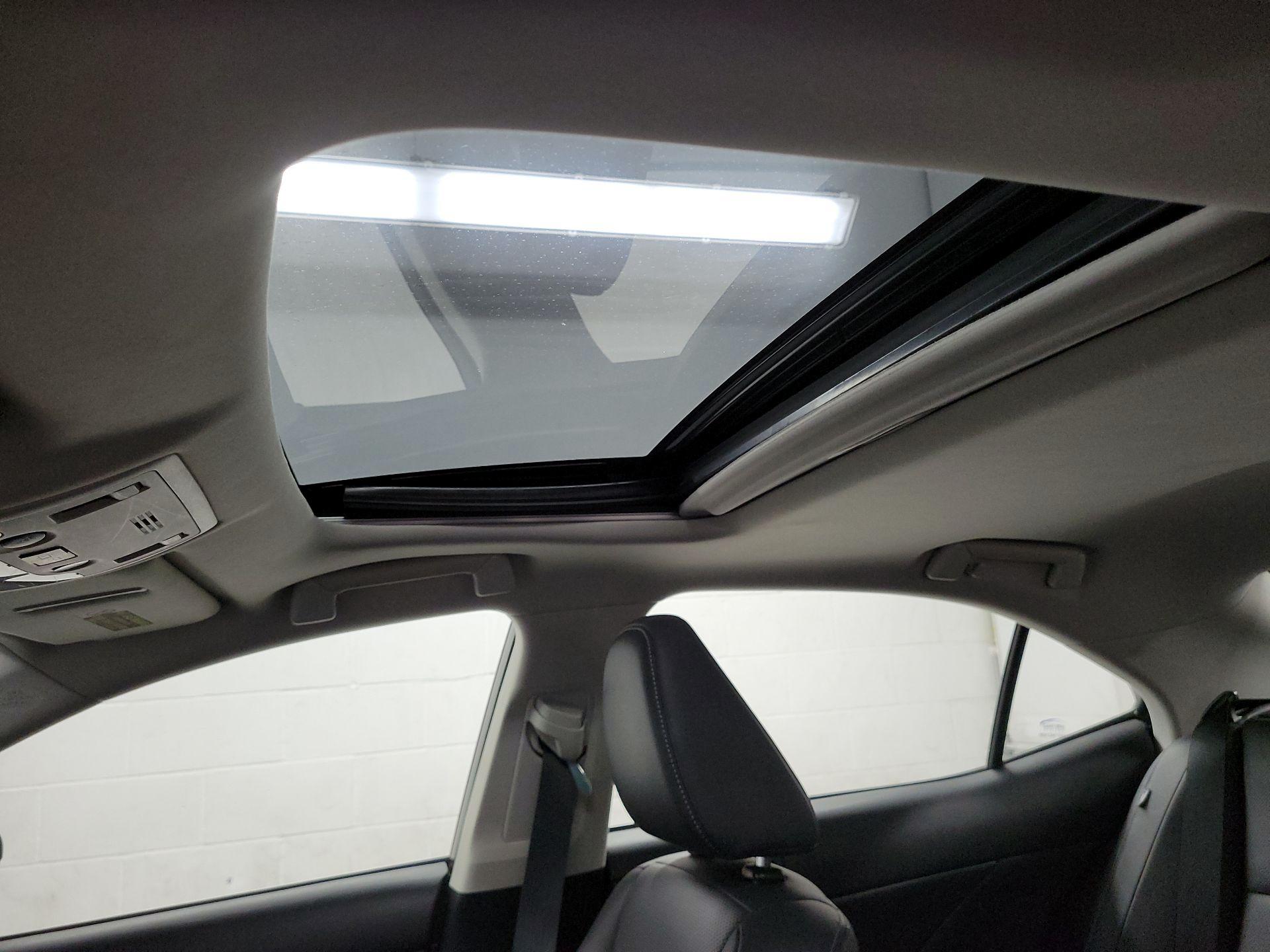 Thumbnail: 2014 Lexus IS - 17